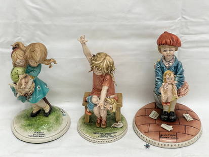 (3)Italy Tiziano Galli Capodimonte Figures - Italian Depose Porcelain Figures - Hallmarked - 6.5''T: (3)Italy Tiziano Galli Capodimonte Figures - Italian Depose Porcelain Figures - Hallmarked - 6.5''T - 8''T