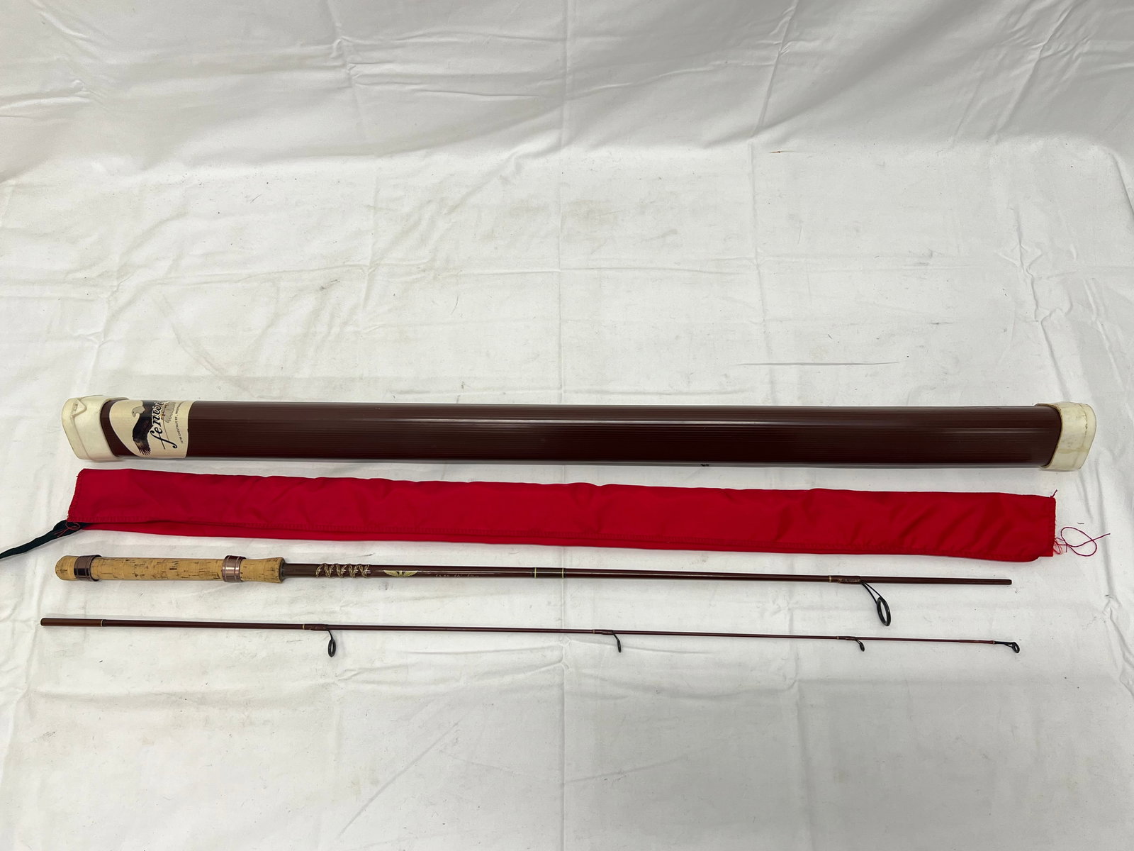 Vtg Fenwick FS-55 Ultra Light Spinning Fishing Rod - M314736, Ceramic Guides, Original Hard Case w/ (1 of 8)