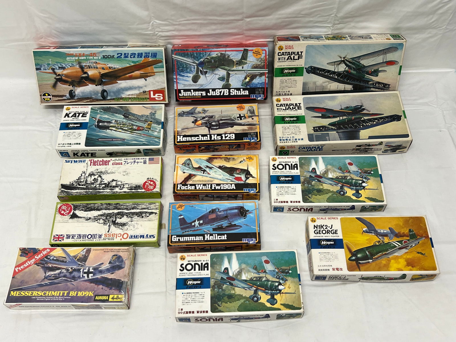 (14)Vtg Sealed Mag Model Airplanes 1:72 Scale - Hasegawa - Catapult w/ ALF, (1)w/ Jake: (14)Vtg Sealed Mag Model Airplanes 1:72 Scale - Hasegawa - Catapult w/ ALF, (1)w/ Jake