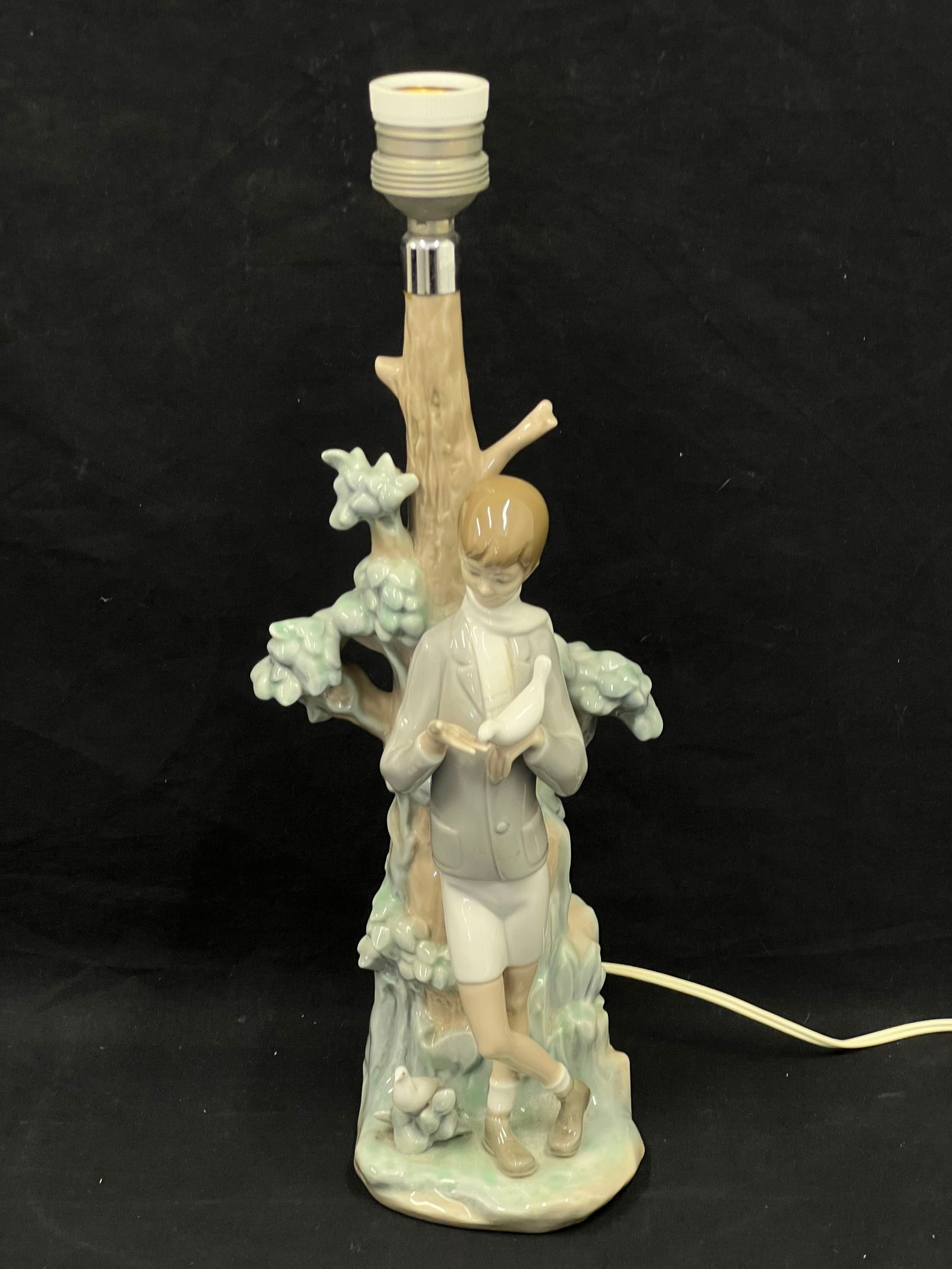 Vtg Lladro Lamp 'Boy With Dove' 13''T, F. Garcia - Glazed Lamp Retired 1985 (1 of 7)