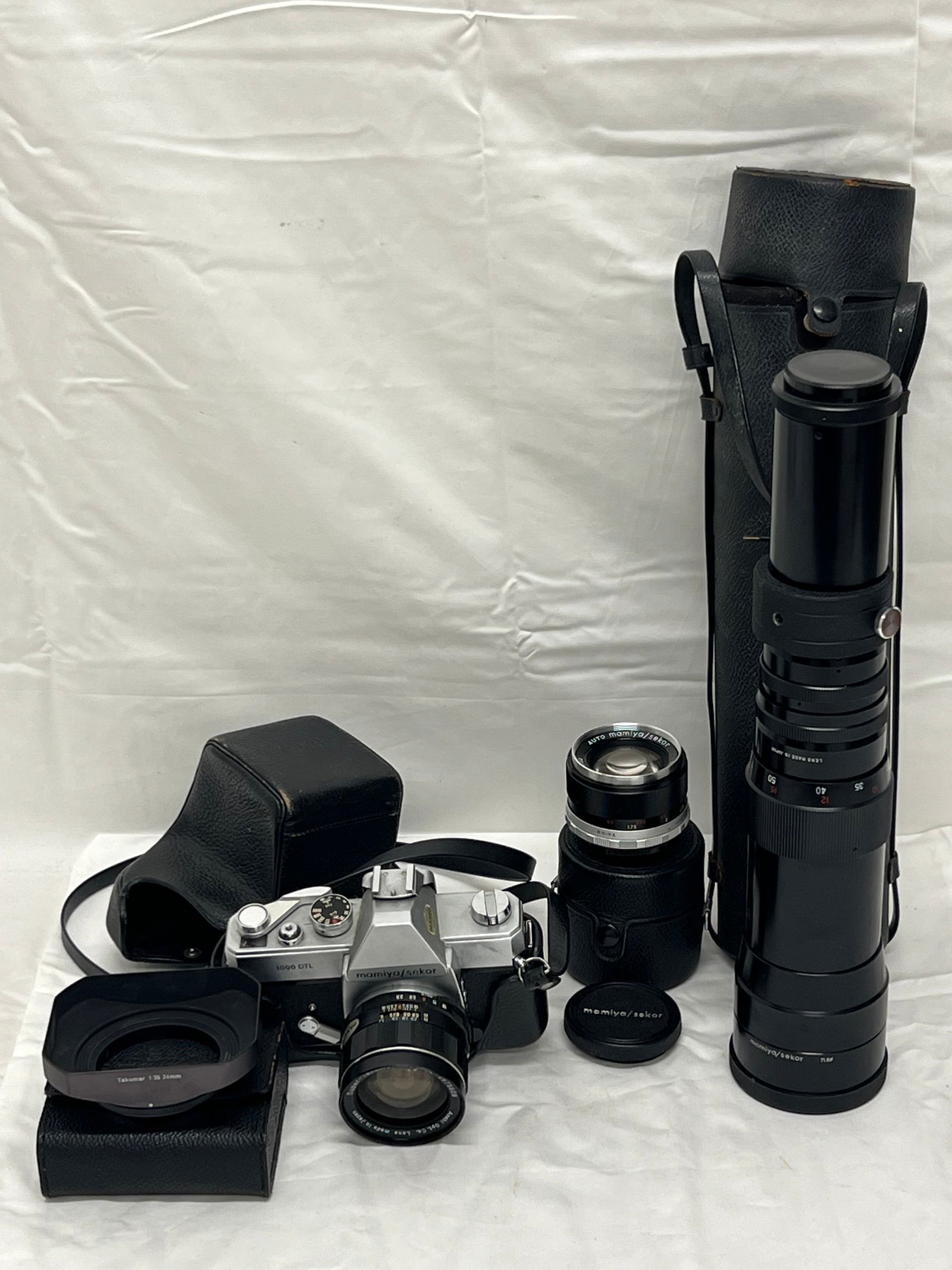 Mamiya Sekor 1000 DTL w/ 1:35/24 Lens, More - Extension Lens F=400mm 1:6.3, 1:1.4 F=55mm Lens, Lens: Mamiya Sekor 1000 DTL w/ 1:35/24 Lens, More - Extension Lens F=400mm 1:6.3, 1:1.4 F=55mm Lens, Lens Casing - All w/ Cases