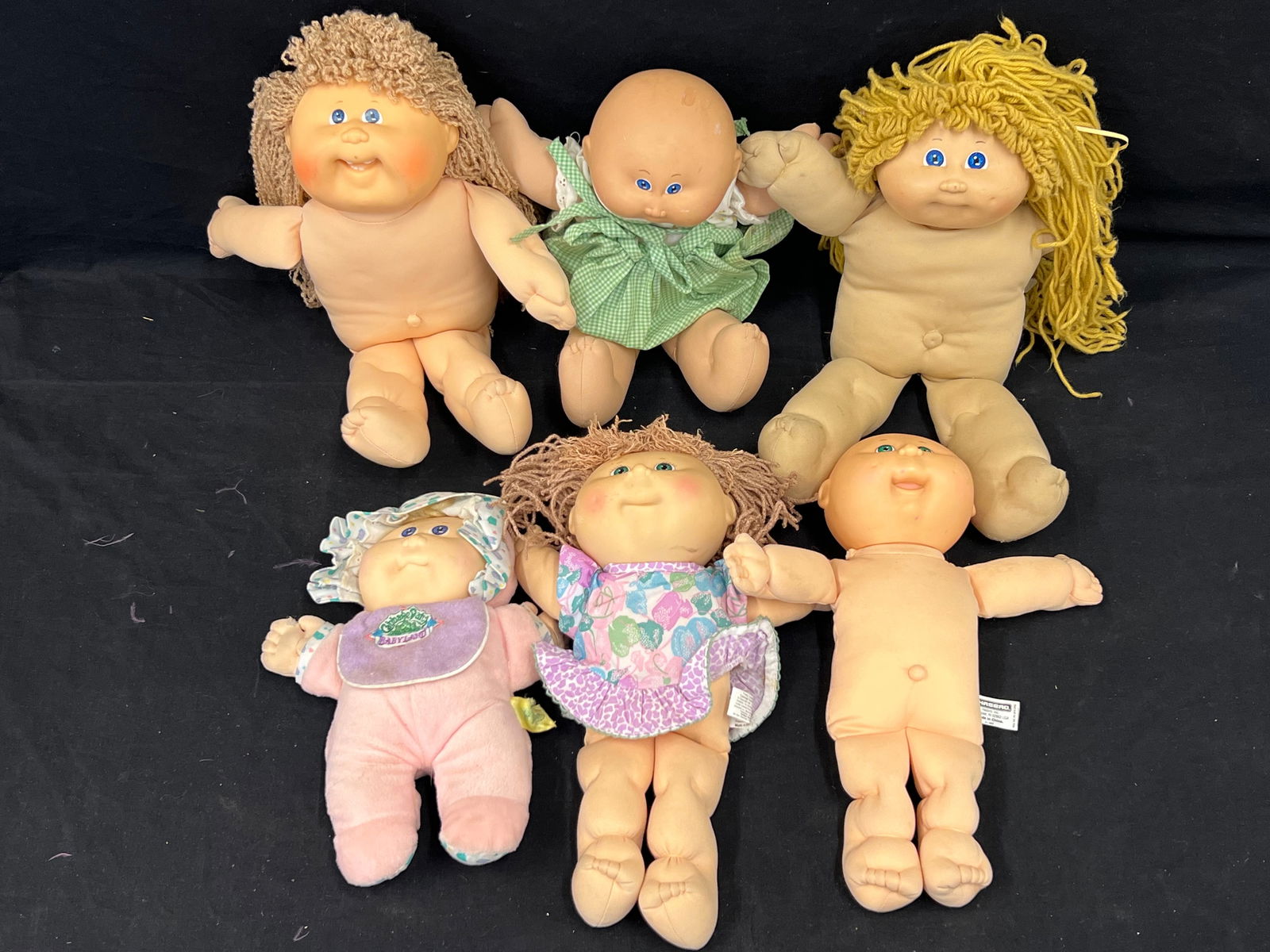 (6)1980s Cabbage Patch Dolls (1 of 11)