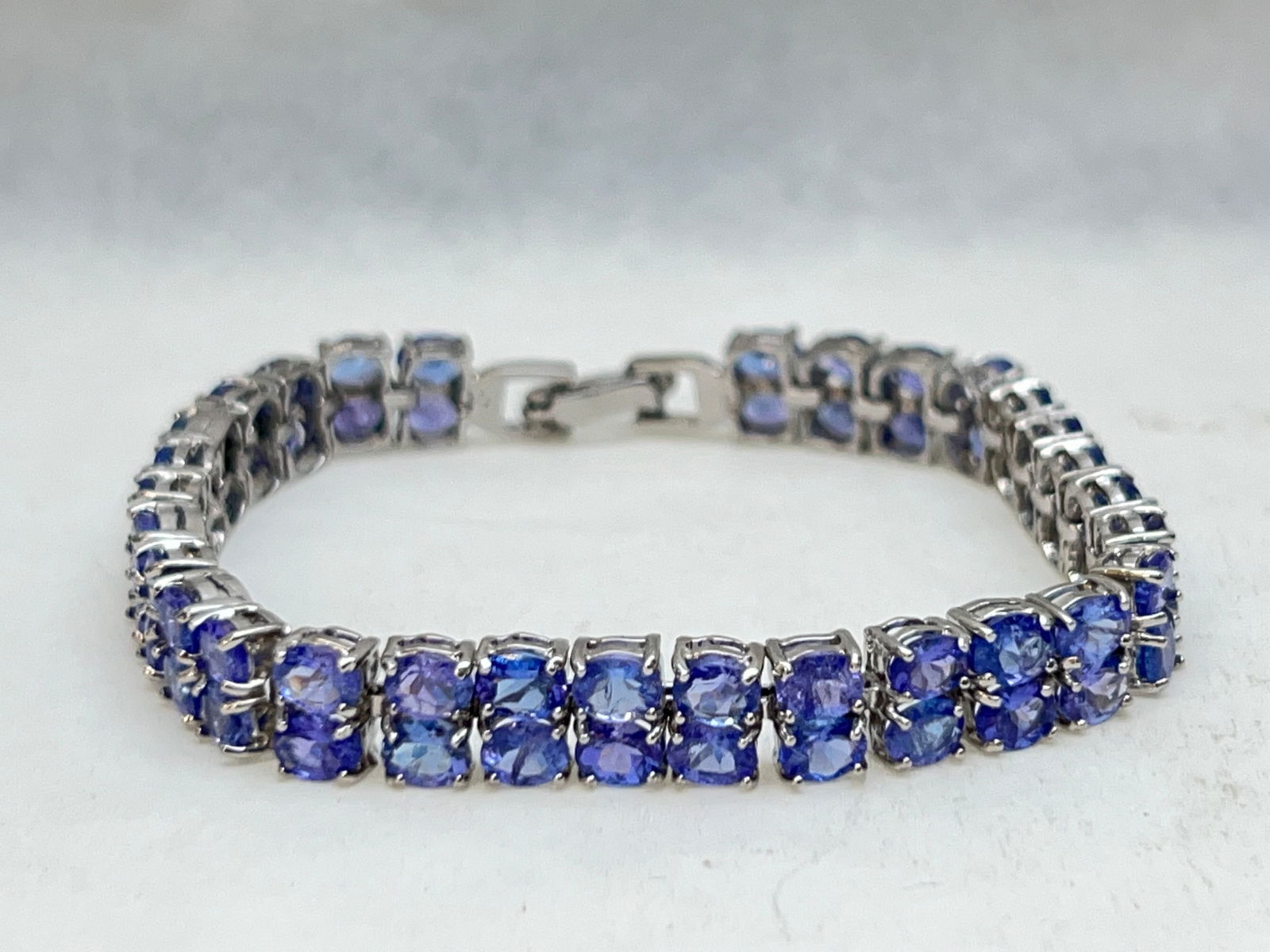 15ct Double Row Top Quality Tanzanite Bracelet 7''L - Set in Sterling (1 of 5)