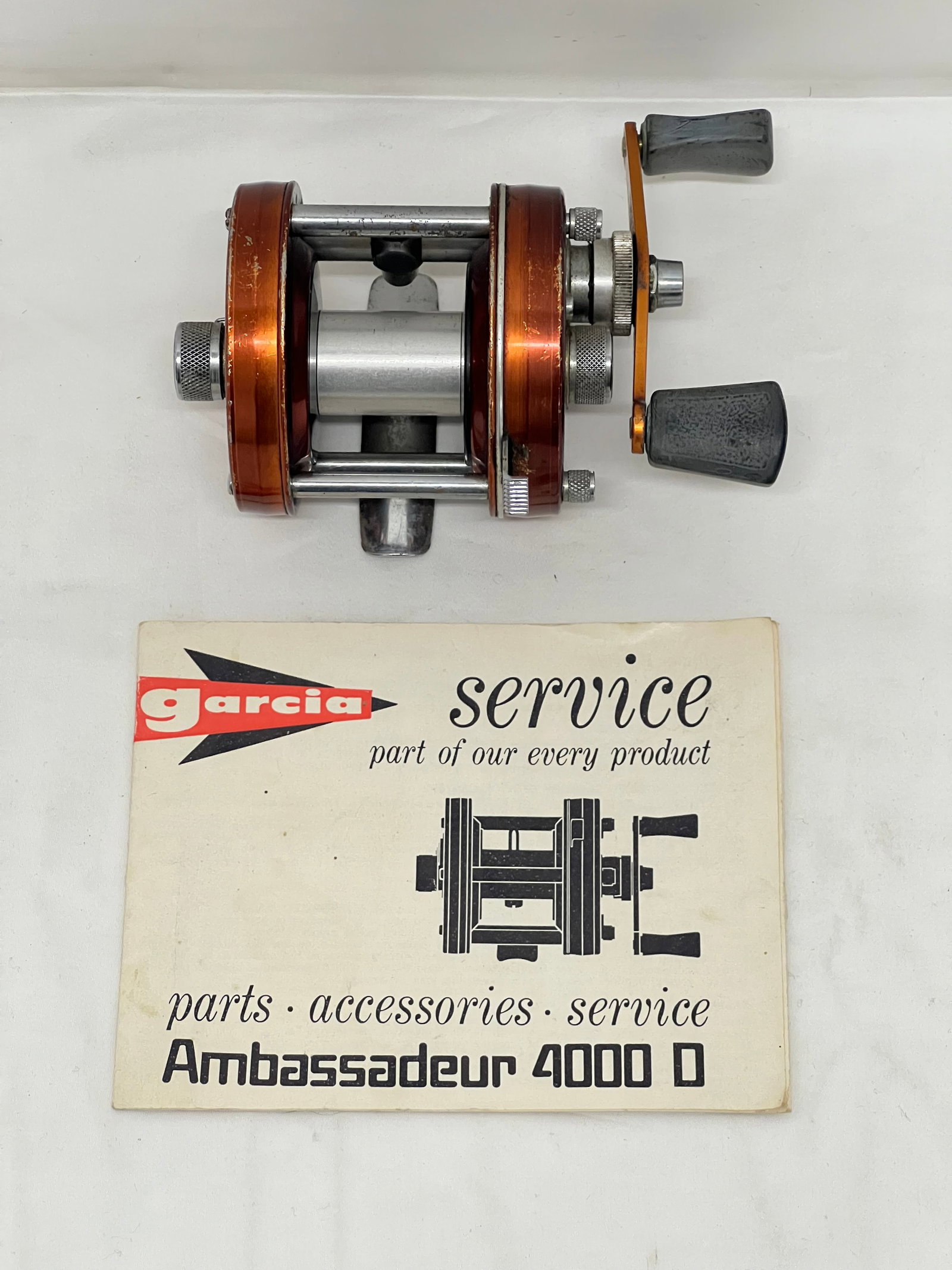 Abu Garcia Ambassadeur 4000D Fishing Reel w/ Manual: Abu Garcia Ambassadeur 4000D Fishing Reel w/ Manual
