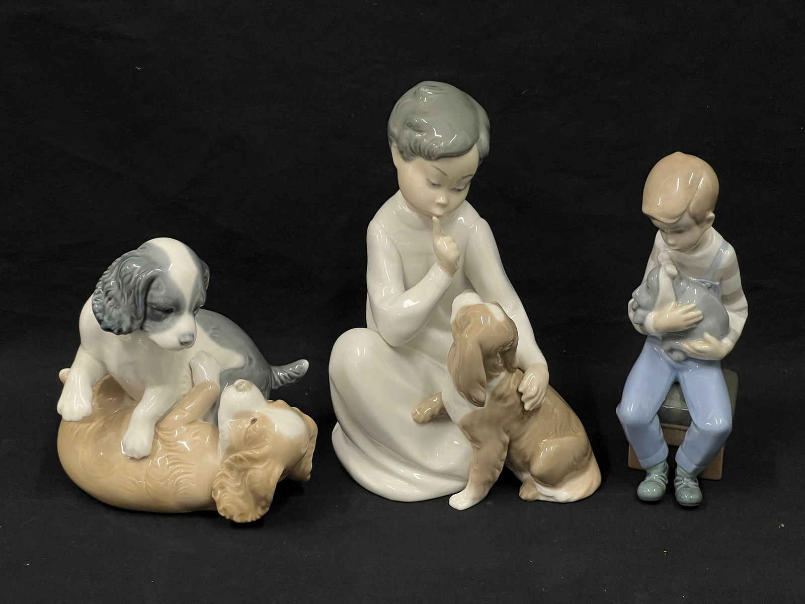 (1)Lladro, (2)Nao Lladro Figures w/ Dogs - Lladro 4425 Boy w/ Dog Glossed 7.5''T, Nao Boy w/ Sick (1 of 8)