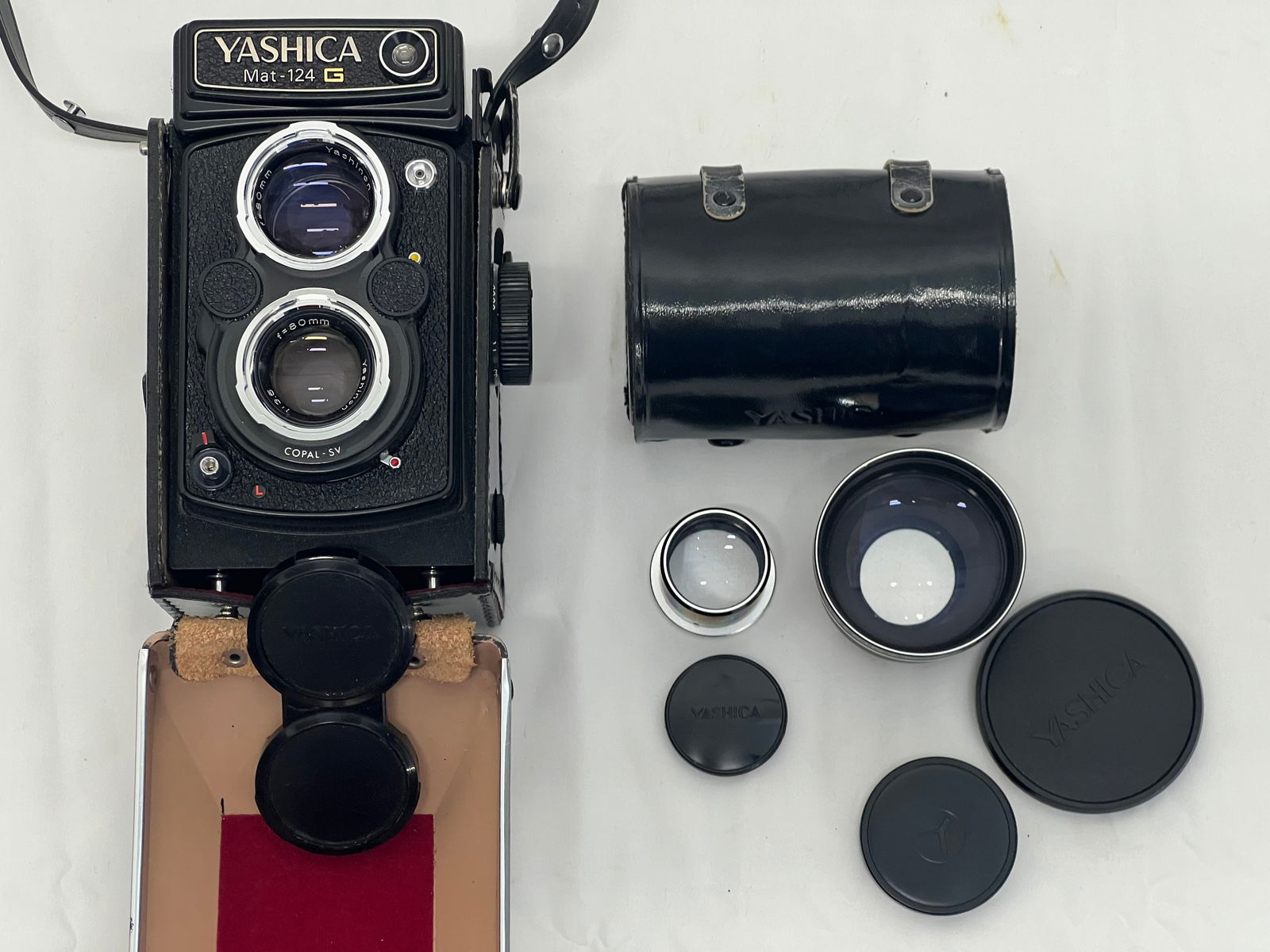 Yashica Mat 124 G Camera w/ Extra Lens,Case - (Untested, Looks to be Good Condition) (1 of 8)