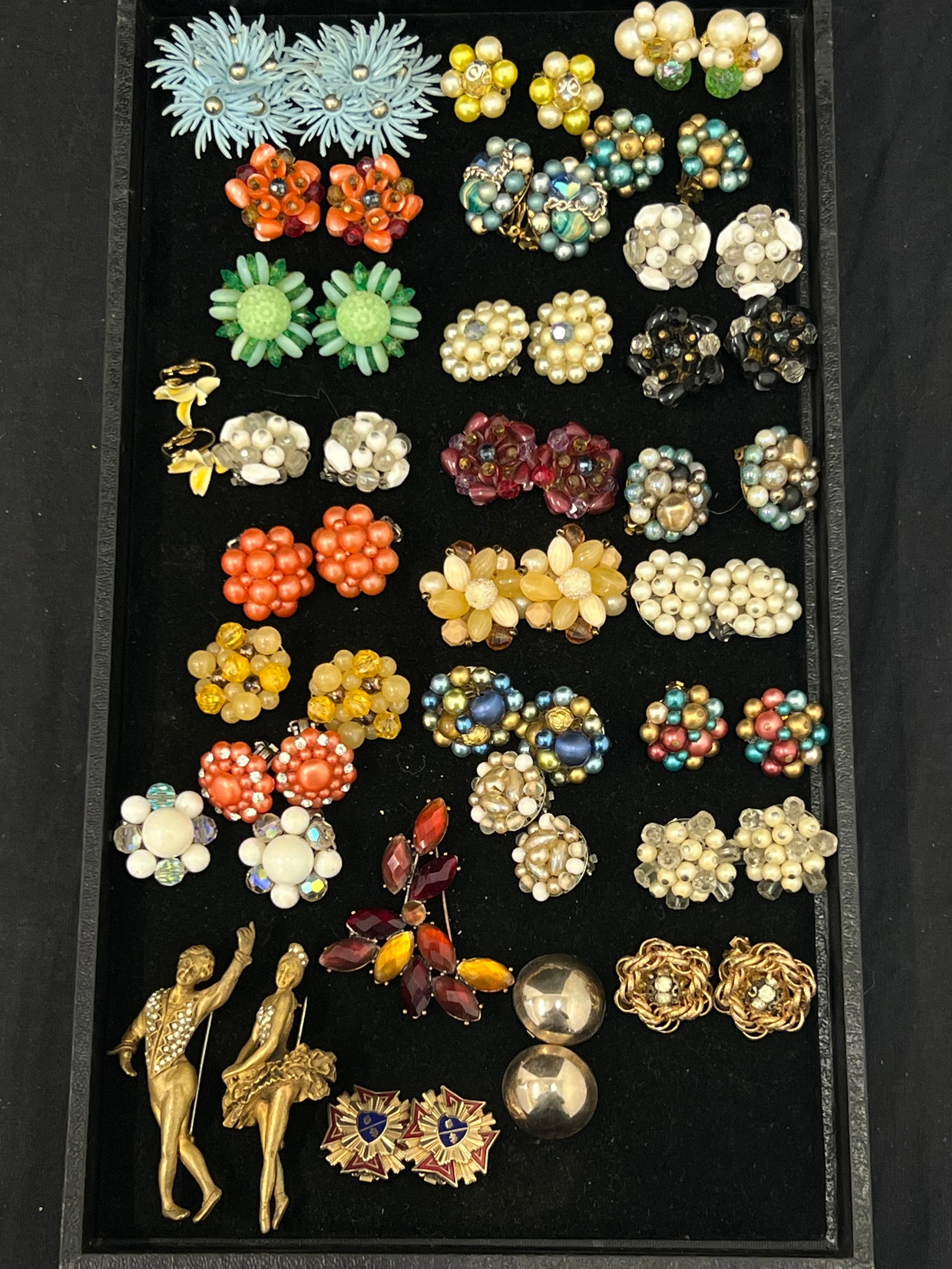 Vintage Costume Fashion Jewelry - Clip Earrings, Brooch / Pins, Crislu Ballerina Dancers Pin / (1 of 5)