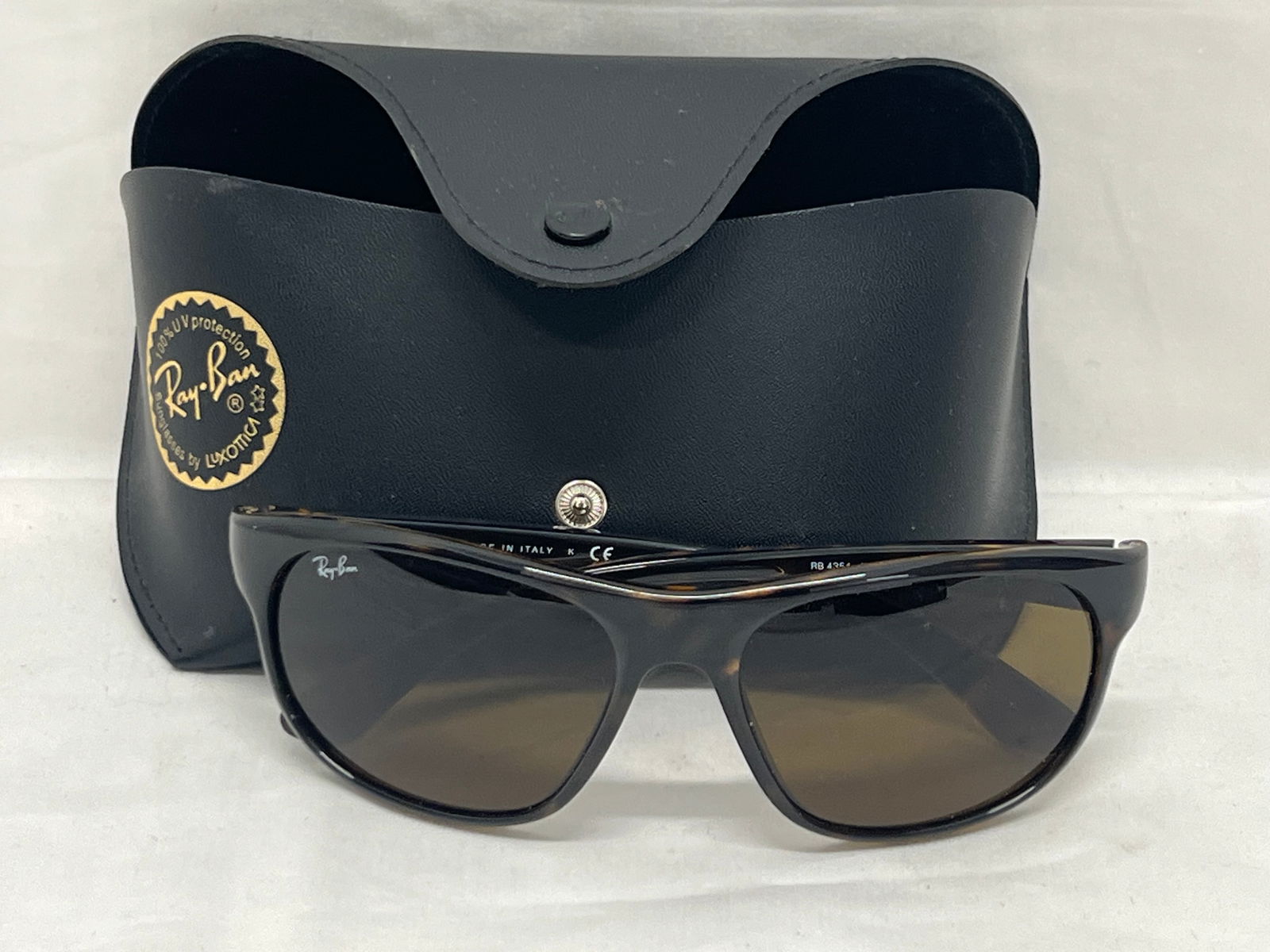 RayBan Sunglasses w/ RayBan Case - RB#4351 710/73 - Like New Condition (1 of 6)