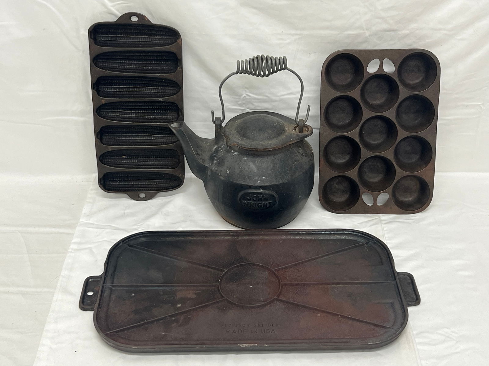 Vintage Cast Iron, John Wright, Wagner + More - John Wright Water Kettle, Wagner 17'' Griddle, Corn: Vintage Cast Iron, John Wright, Wagner + More - John Wright Water Kettle, Wagner 17'' Griddle, Corn Muffin, Muffin / Cupcake
