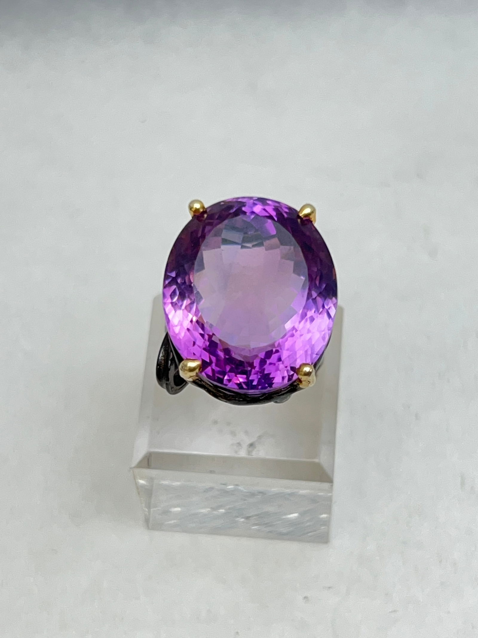 Sterling 40ct Amethyst Fancy Cut Ring, Sz 7 (1 of 3)