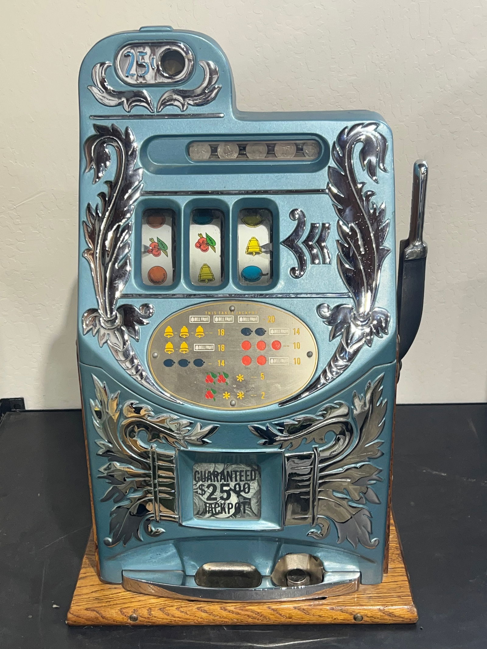 1940s Mills Extra Bell Aikens Front Slot Machine(Works) - Mills Novelty Co. Classic Three Reel Bell (1 of 10)