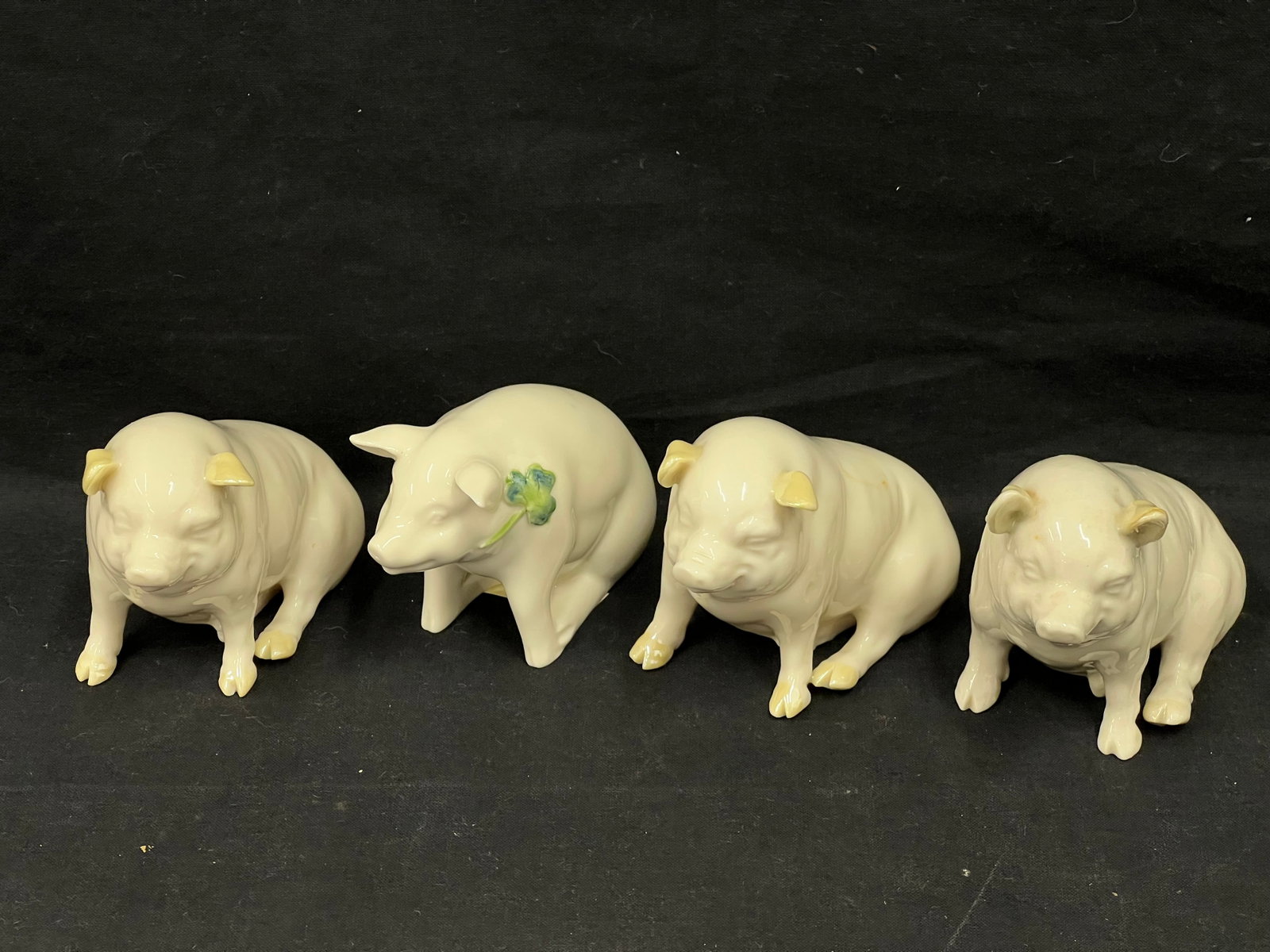 (4)Belleek Porcelain Pig Figures, 1 Has Shamrock: (4)Belleek Porcelain Pig Figures, 1 Has Shamrock