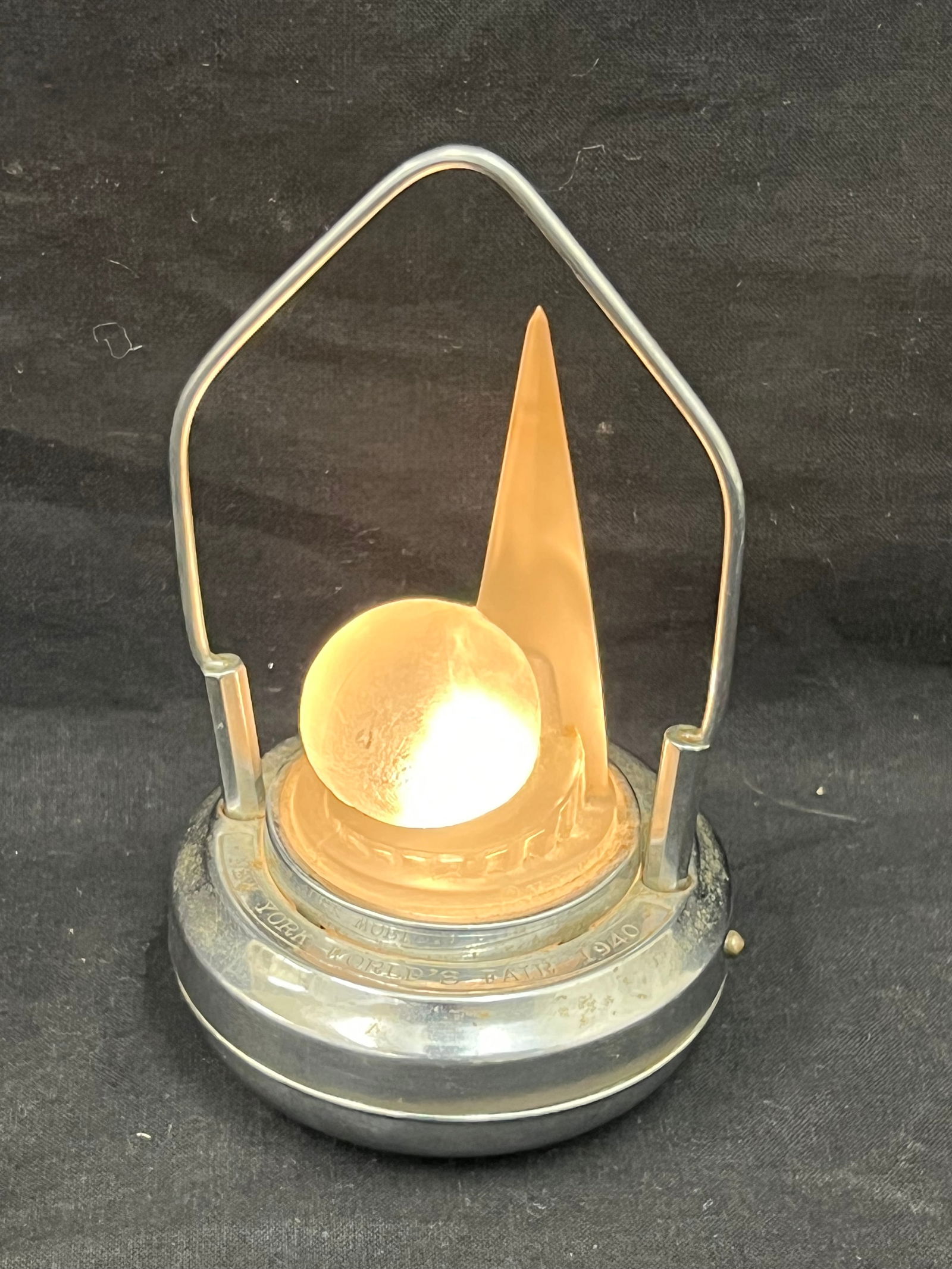 1940 New York Worlds Fair Chrome Light (Works) - Battery Op Chrome Glass Light 3'' x 5.5'' (1 of 7)
