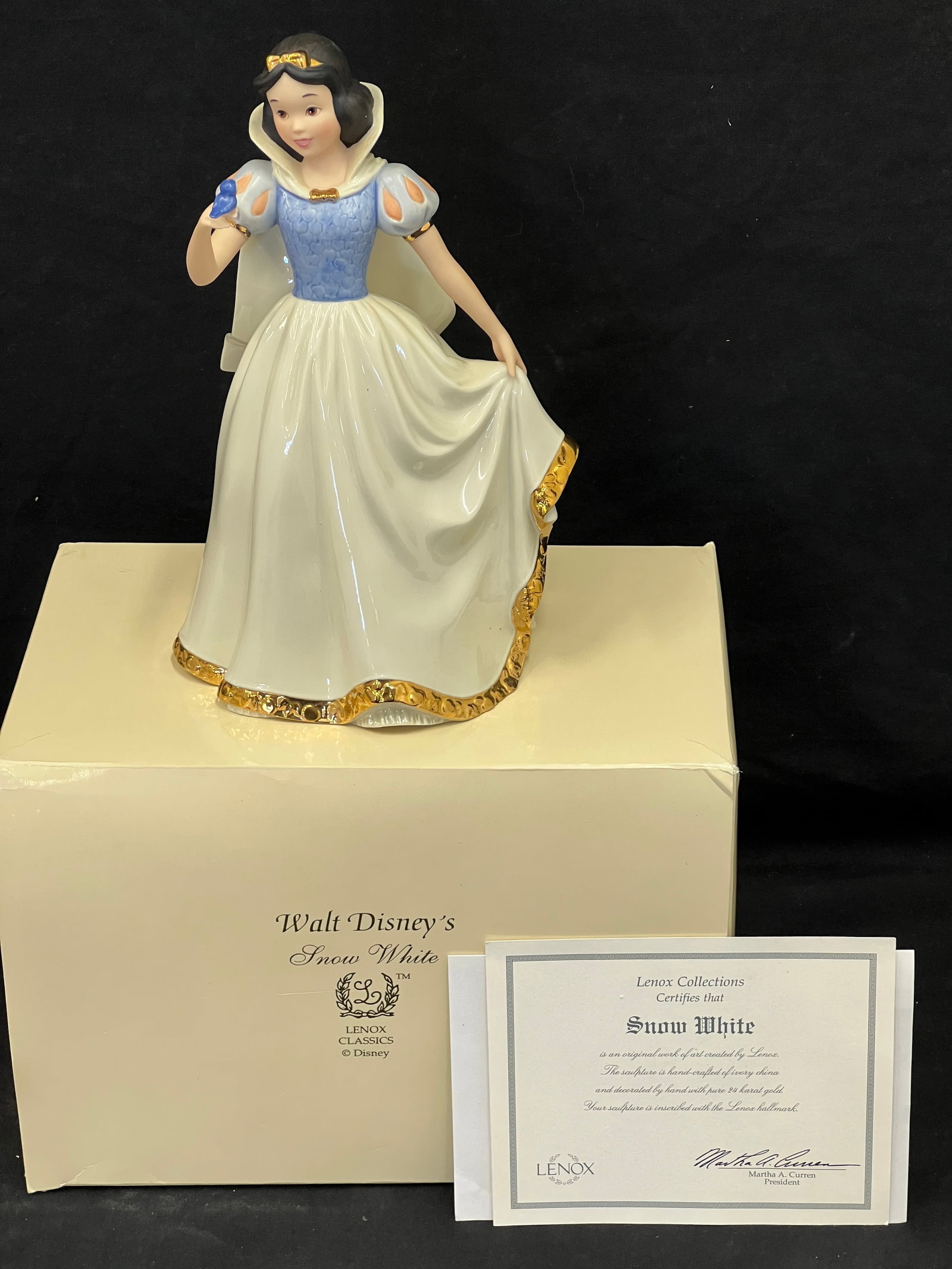 Lenox Hand Decorated Snow White Figure w/ COA - China w/ 24K Gold Accents w/ COA + Box: Lenox Hand Decorated Snow White Figure w/ COA - China w/ 24K Gold Accents w/ COA + Box