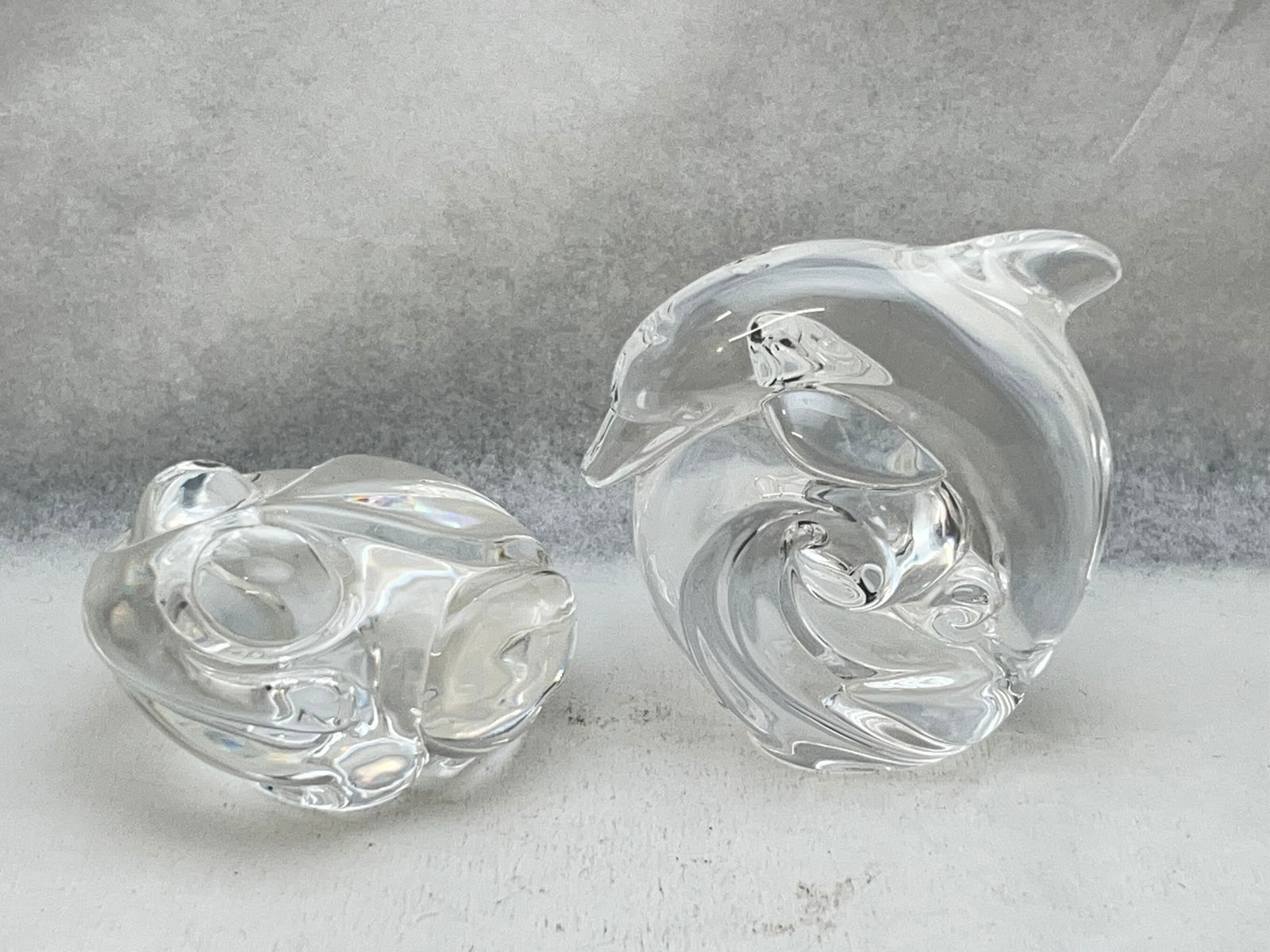 (2)Signed Steuben Figures Frog + Dolphin - Frog 1.5'' x 2.5'' , Dolphin 2.5'' x 3'' (See Photos for (1 of 10)