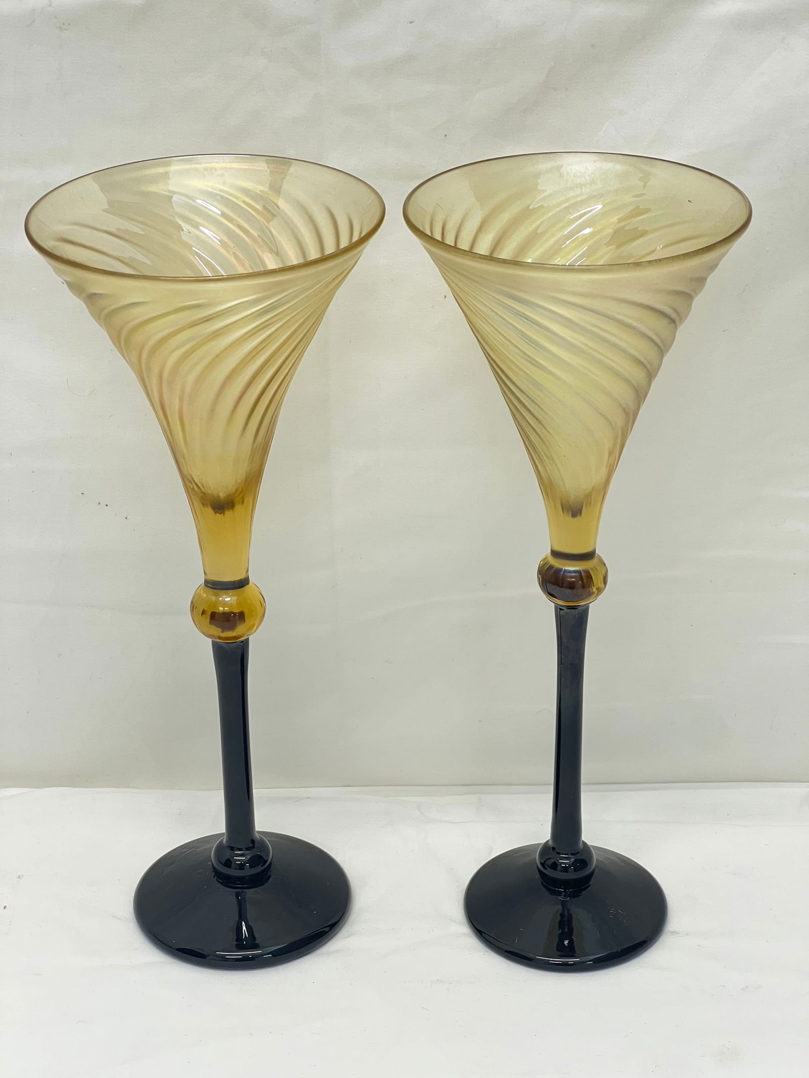 Pr. Rick Strini Iridescent Signed Goblet Stemware - Black Stem w/ Iridescent Flared Tops 4.75'' x (1 of 3)