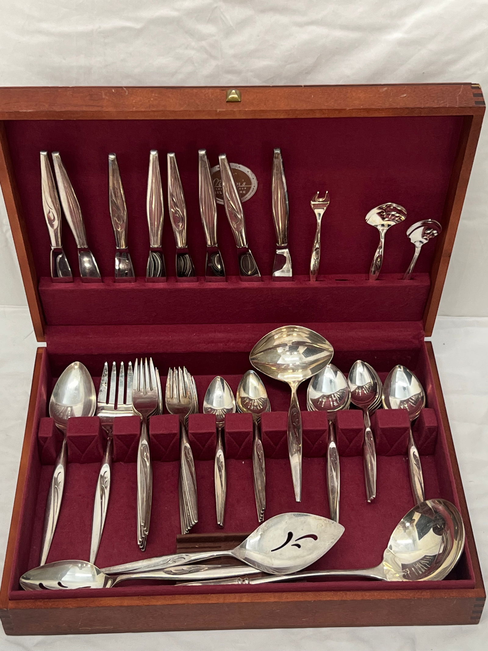 56pcs Oneida Community ''Flight'' Pattern Flatware - Serving Pcs, Forks, Spoons, Knives (1 of 4)