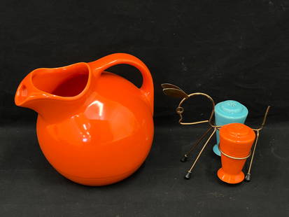 Vtg Harlequin Salt Pepper w/ Donkey + Pitcher - Wire Donkey Holder w/ Harlequin Salt & Pepper +: Vtg Harlequin Salt Pepper w/ Donkey + Pitcher - Wire Donkey Holder w/ Harlequin Salt & Pepper + Water Pitcher Red & Turquoise