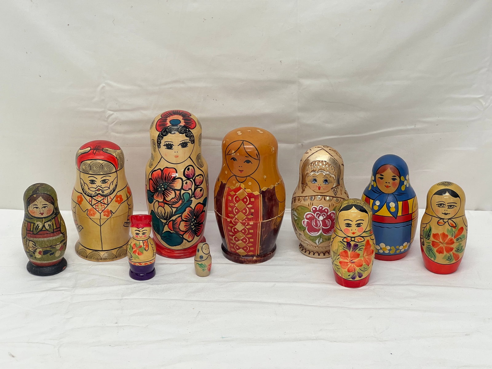 (7)Vtg Russian USSR Nesting Dolls -  Some Signed, Some Not Complete - Handpainted in Asst Sizes (1 of 11)