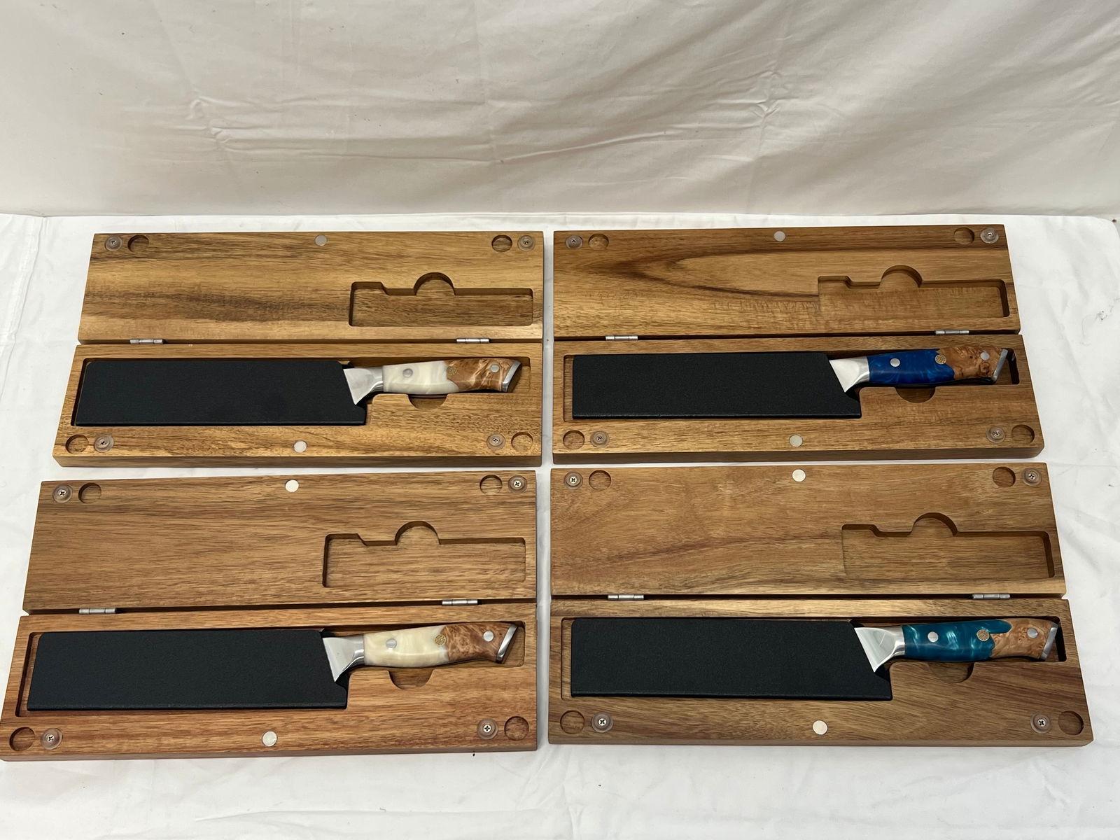 (4) Damascus 13'' Knives w/ Wooden Box Cutting Boards NOS - 9'' Blade , Wooden Storage Box Converts (1 of 6)