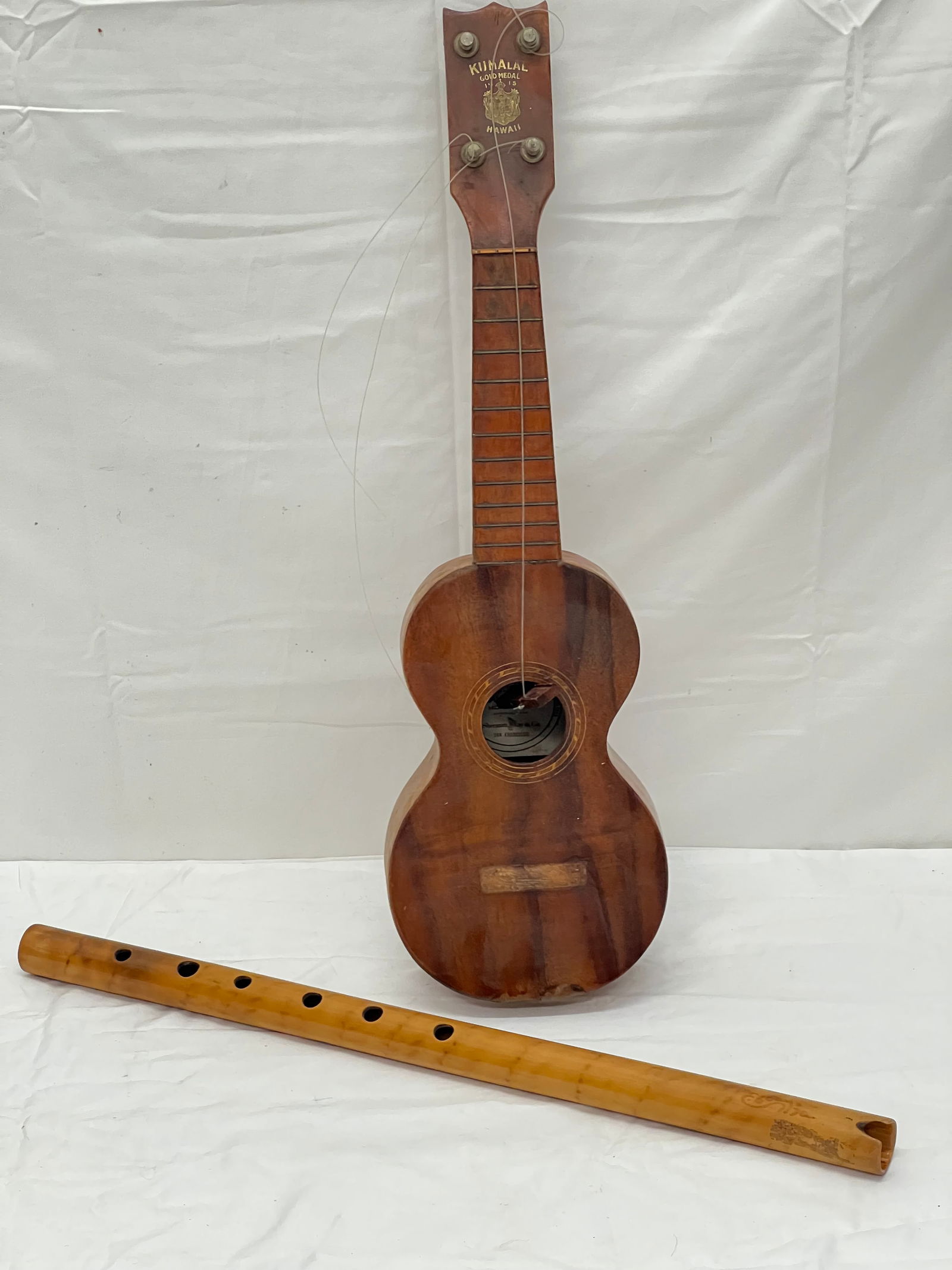 Jonah Kumalae Hawaiian Ukelele + Bamboo Flute - Kumalae (Insepct, Needs Repair) + 20'' Bamboo Flute: Jonah Kumalae Hawaiian Ukelele + Bamboo Flute - Kumalae (Insepct, Needs Repair) + 20'' Bamboo Flute
