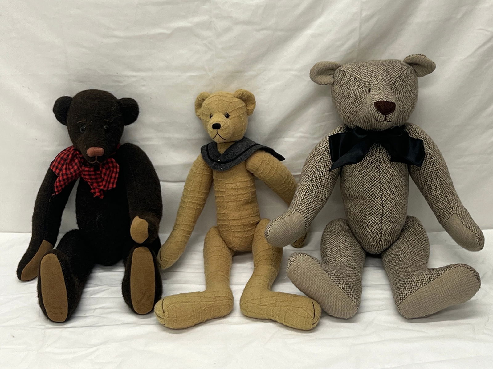 (3)Handmade Jointed Bears - Vtg Horse Hair Blanket Bear w/ German Glass Eyes, Tweed + Sailor Bear - (1 of 5)