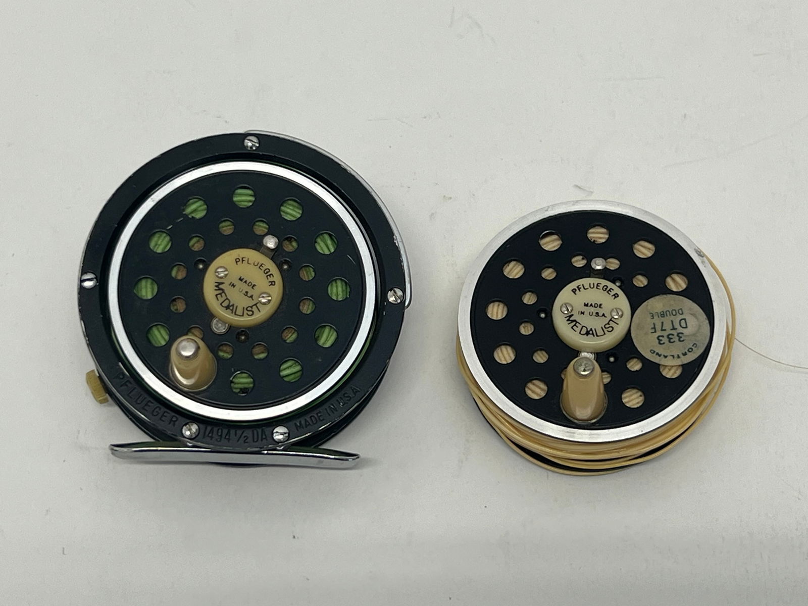 (2)Pflueger Medalist Fly Fishing Reels - #1494 1/2 DA + 333 DT7F Double (1 of 6)