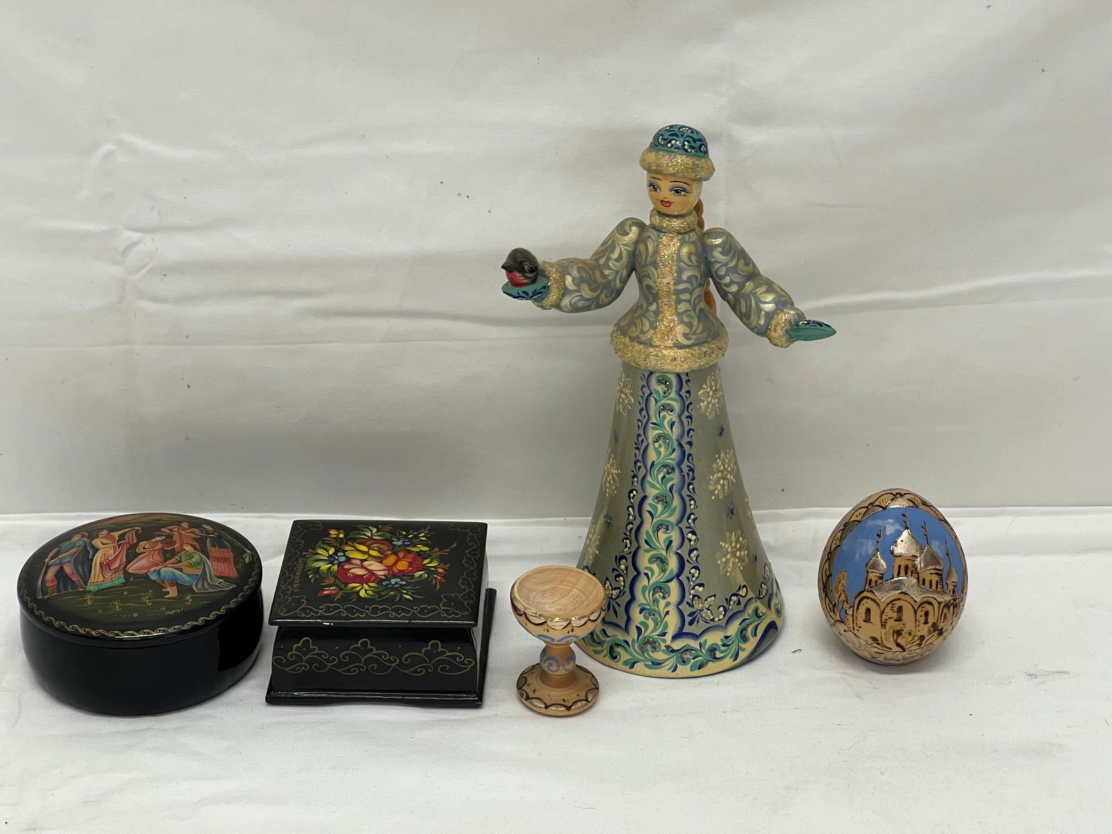 Russian Handpainted Laquer Boxes, Mockba Egg + Figure - (2)Signed Palekh Trinket Boxes, (1)Signed (1 of 10)