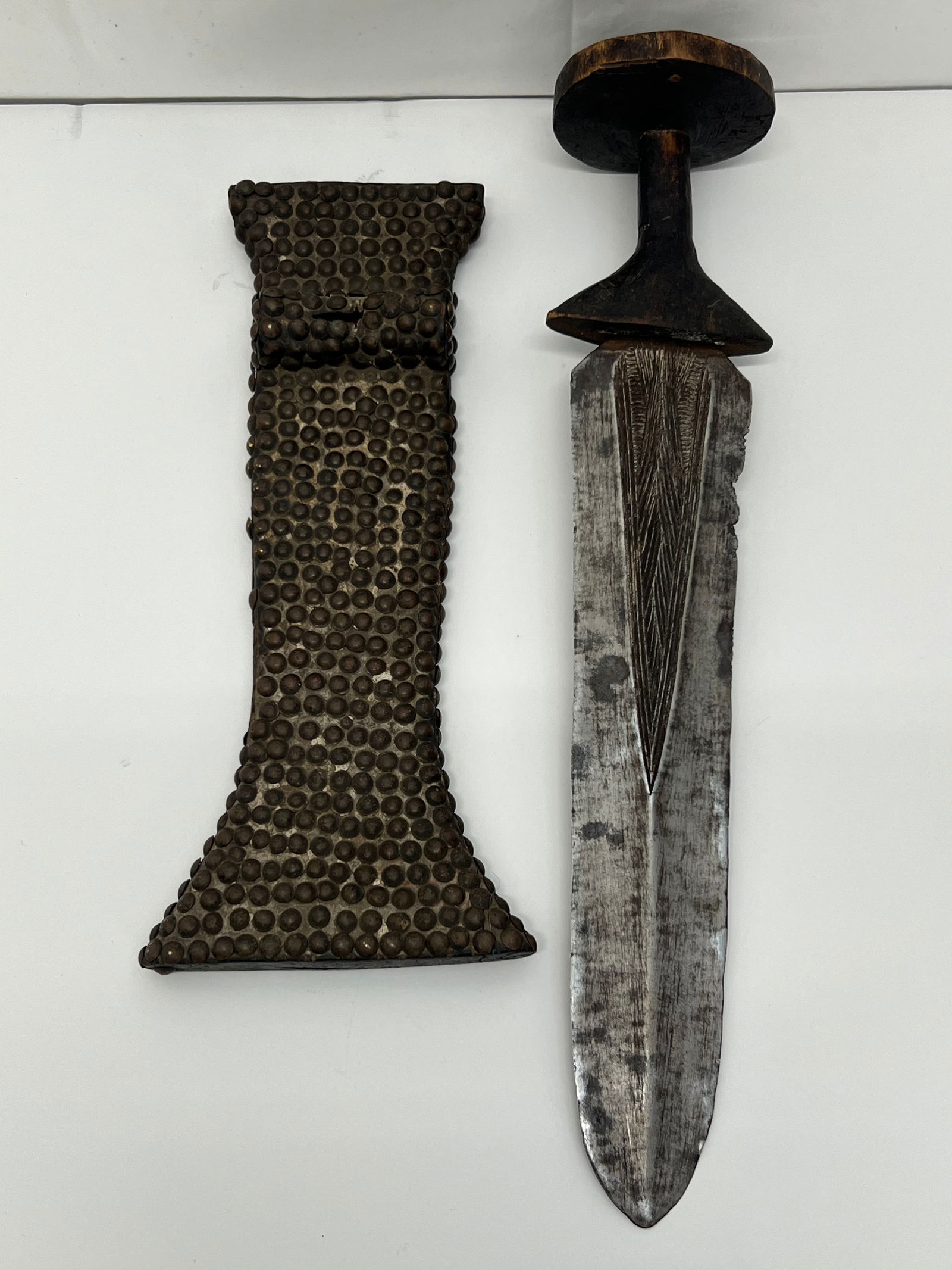 African Kuba Short Sword Ikul 19thC - Decorated Wood Sheath, Overall 19''L, Blade 3'' x 13.25'' (1 of 12)