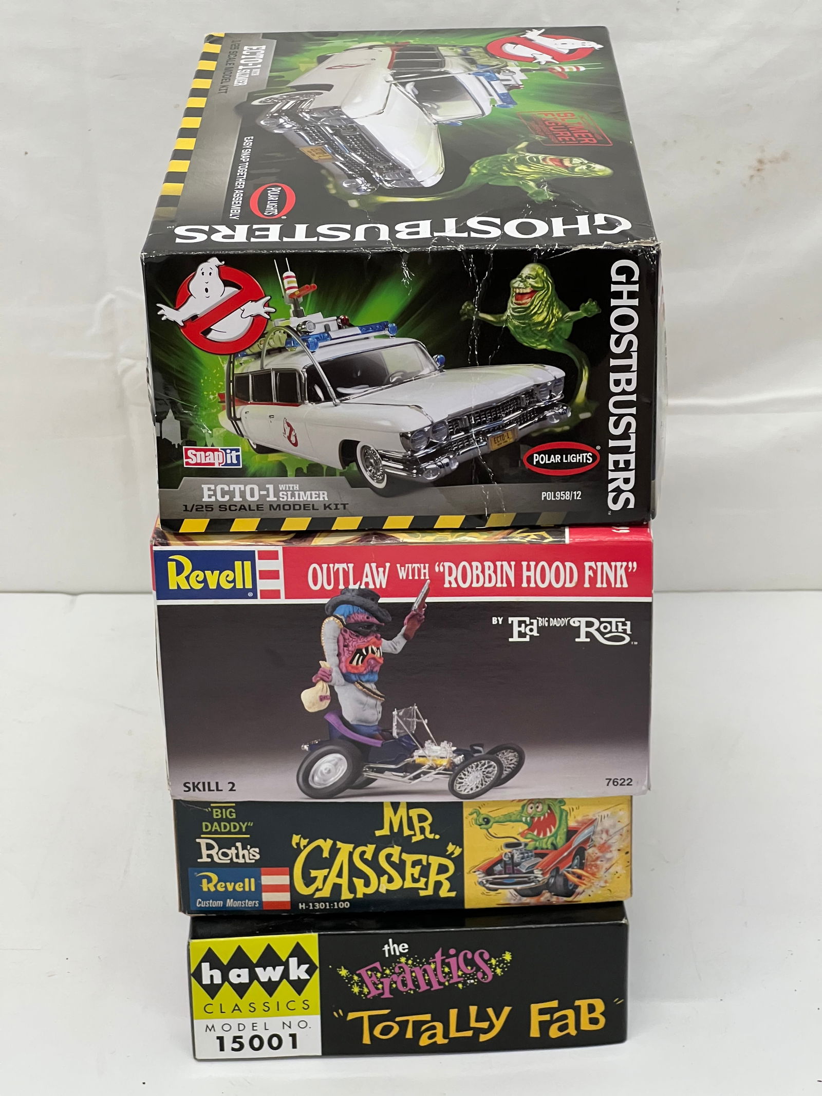 Asst Models- 1963 Mr.Glasser, GhostBusters, Totally Fab,More- Polar Lights GhostBusters Ecto 1 with (1 of 6)