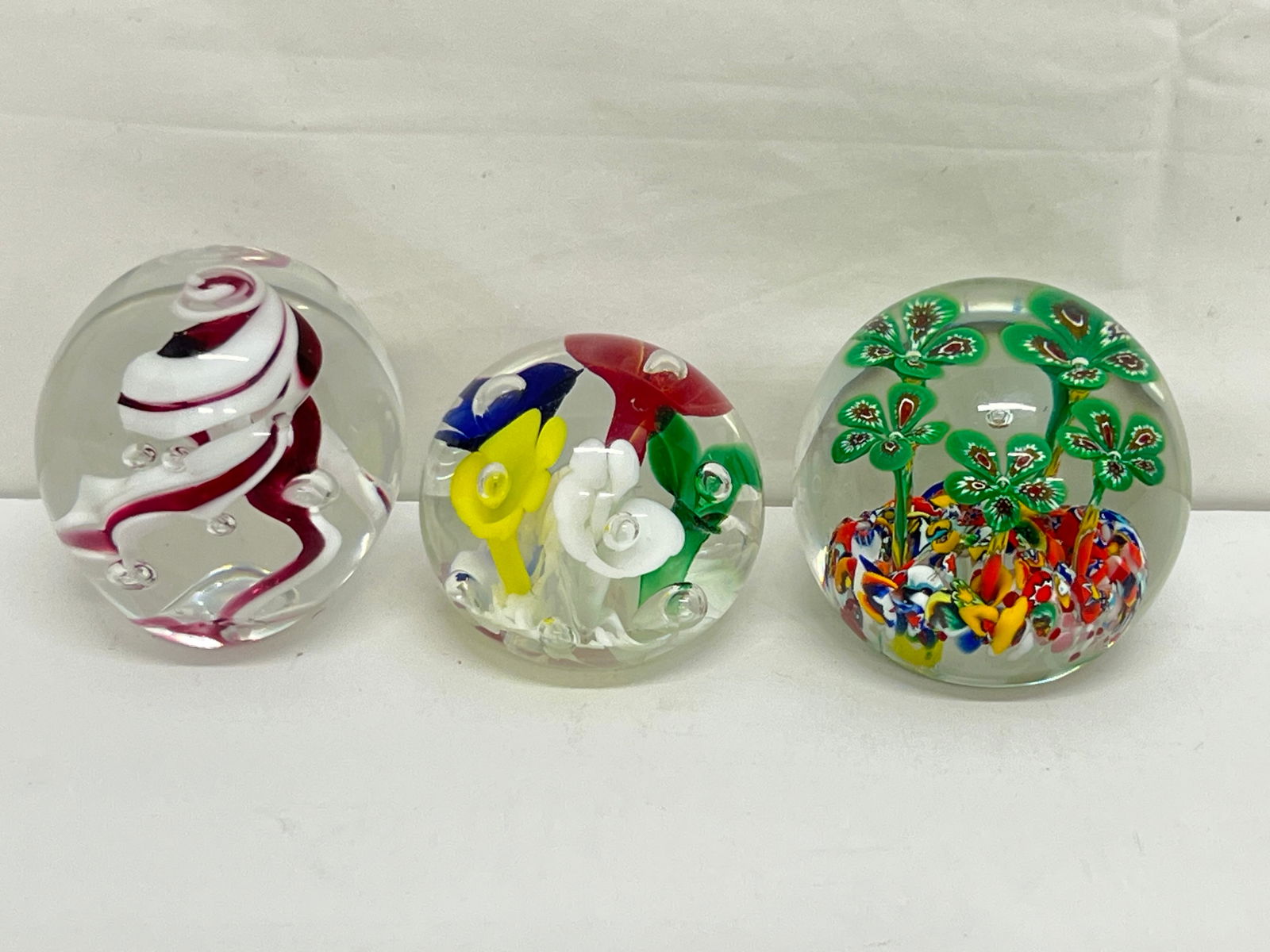 (3)Vintage Art Glass Paperweights, Signed - John Gentile, Joe Rice, Robert ? (1 of 10)