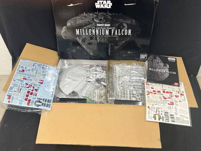 Bandai Star Wars Millennium Falcon Model Perfect Grade - 1:72 Scale Model with Original Shipping Box: Bandai Star Wars Millennium Falcon Model Perfect Grade - 1:72 Scale Model with Original Shipping Box - Packages Sealed , Figures in Bags (See Photos)