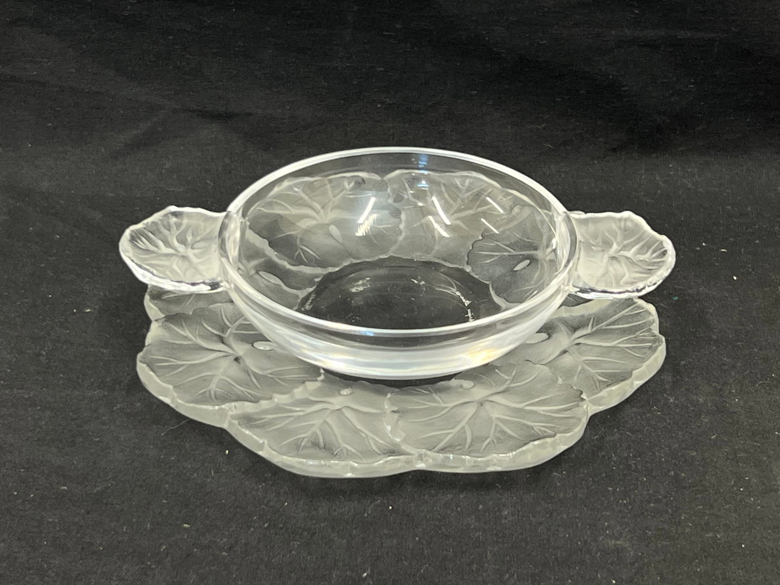 Signed Lalique Ice Cream Dish w/ Under Plate -: Signed Lalique Ice Cream Dish w/ Under Plate -