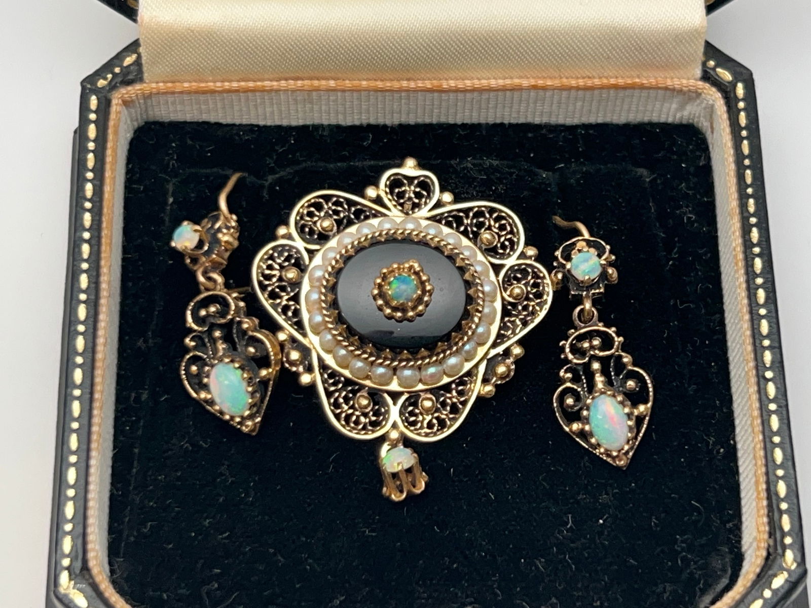 Vintage 14K Gold Opal Onyx Seed Pearl Set - Brooch / Pendant 14K with (2)Fire Opals, Black Onyx & (1 of 4)