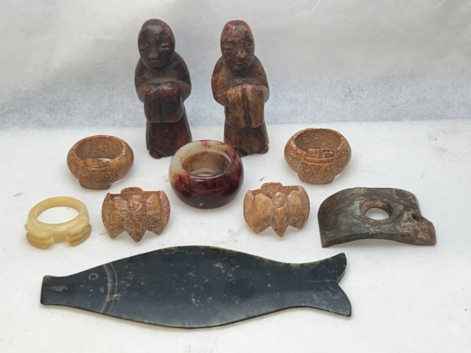Lot of Antique Chinese Artifacts, Carved Rings - Hardstone artifacts, Figures, Rings: Lot of Antique Chinese Artifacts, Carved Rings - Hardstone artifacts, Figures, Rings