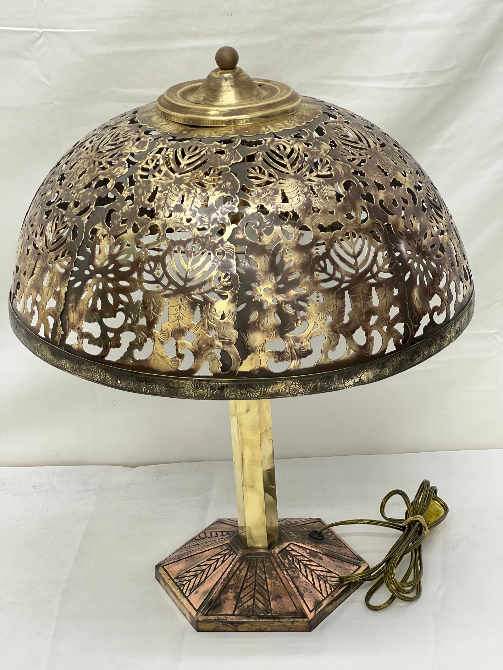 Bradley Hubbard Lamp with Pierced Brass Shade - Lamp Base marked ''B + H'' - New Light Fixture - (1 of 7)