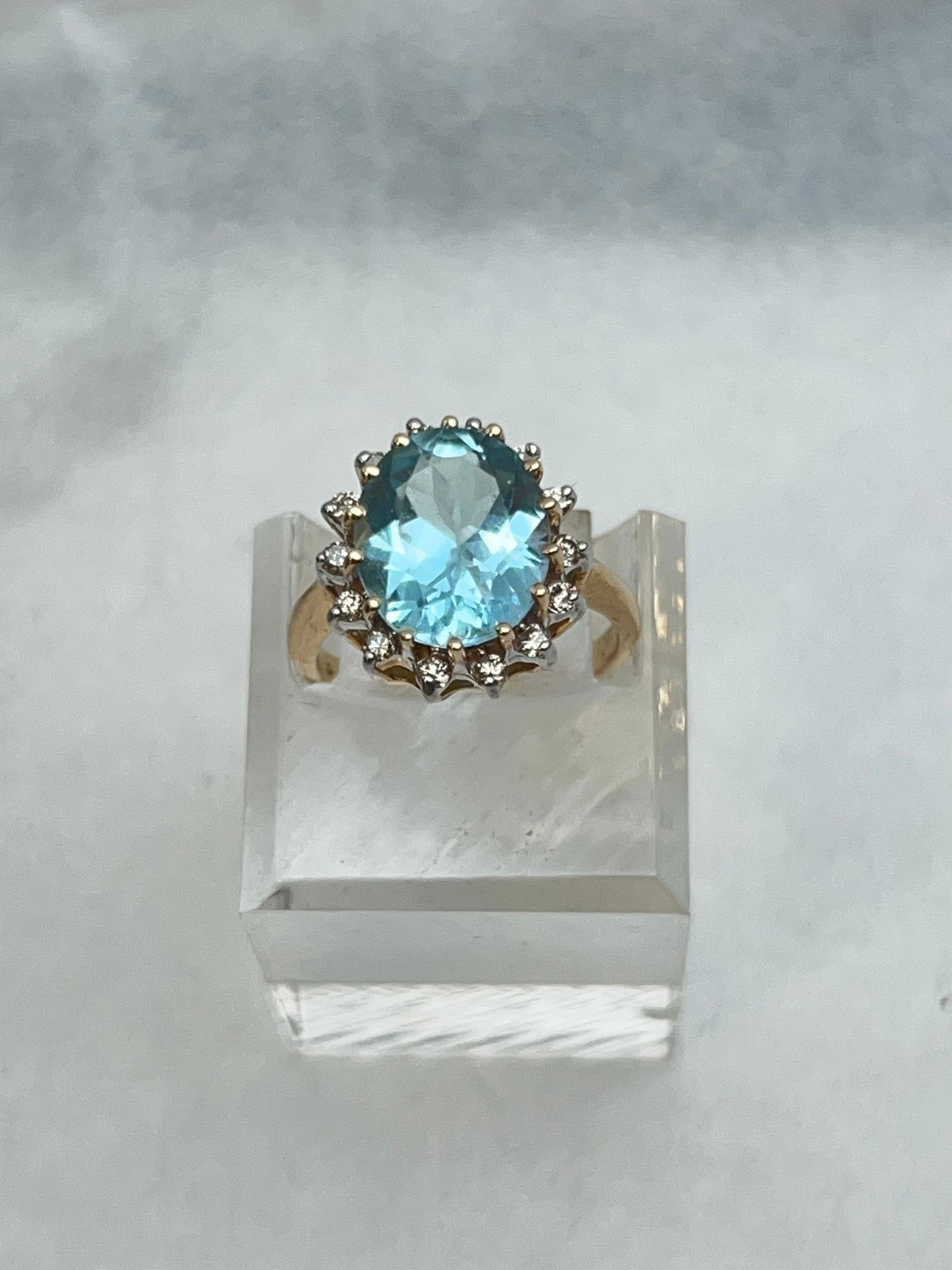 Vintage 14K Gold Blue Topaz Diamond Ring, Sz 6.5, TW 5.17g - Hallmarked & Tested - 14K Yellow Gold (1 of 5)