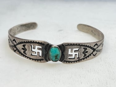 Vtg Twirling Log Navajo Sterling Turquoise Bracelet - Etched Design Band with Twirling Log Pierce