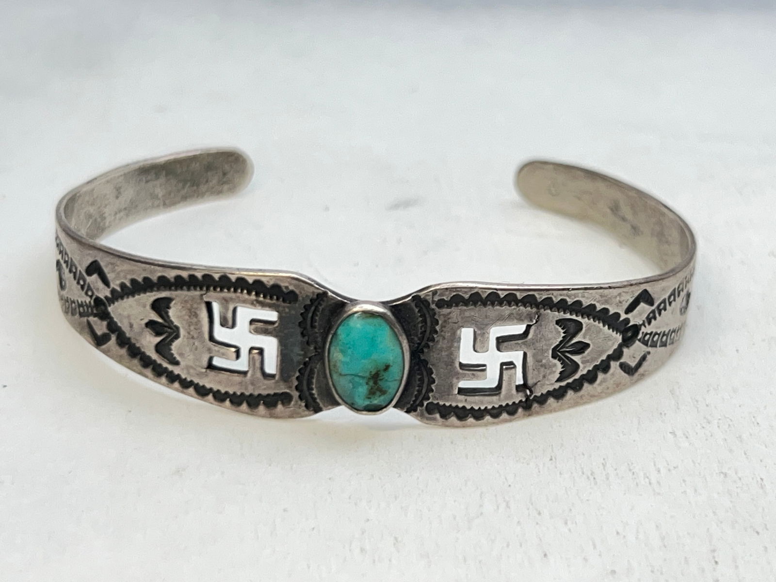 Vtg Twirling Log Navajo Sterling Turquoise Bracelet - Etched Design Band with Twirling Log Pierce (1 of 4)