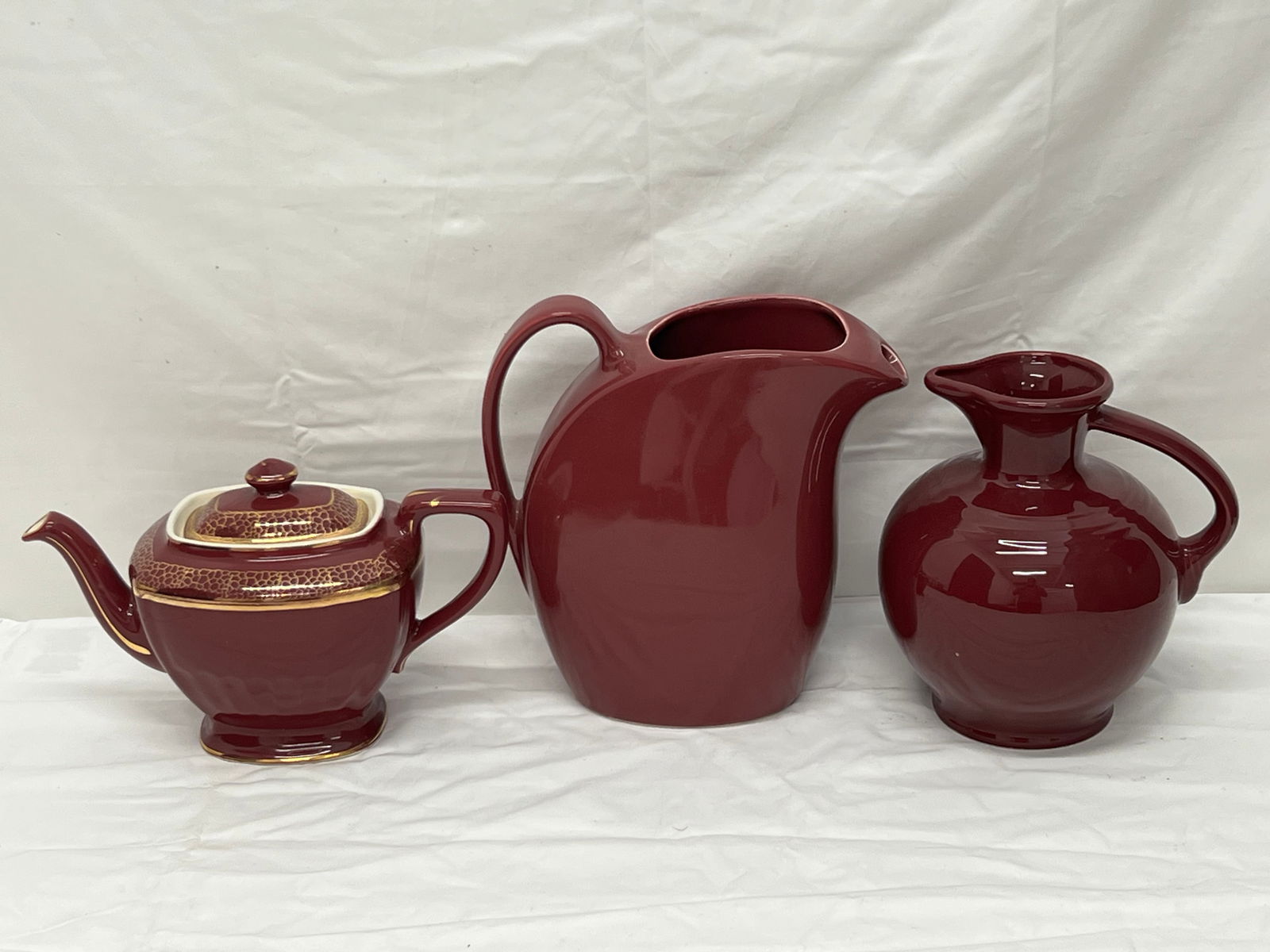 3pcs Cinnabar Colored Pottery Fiesta + Hall - Fiesta Pitcher, Hall Hollywood Teapot, Hall Water (1 of 10)