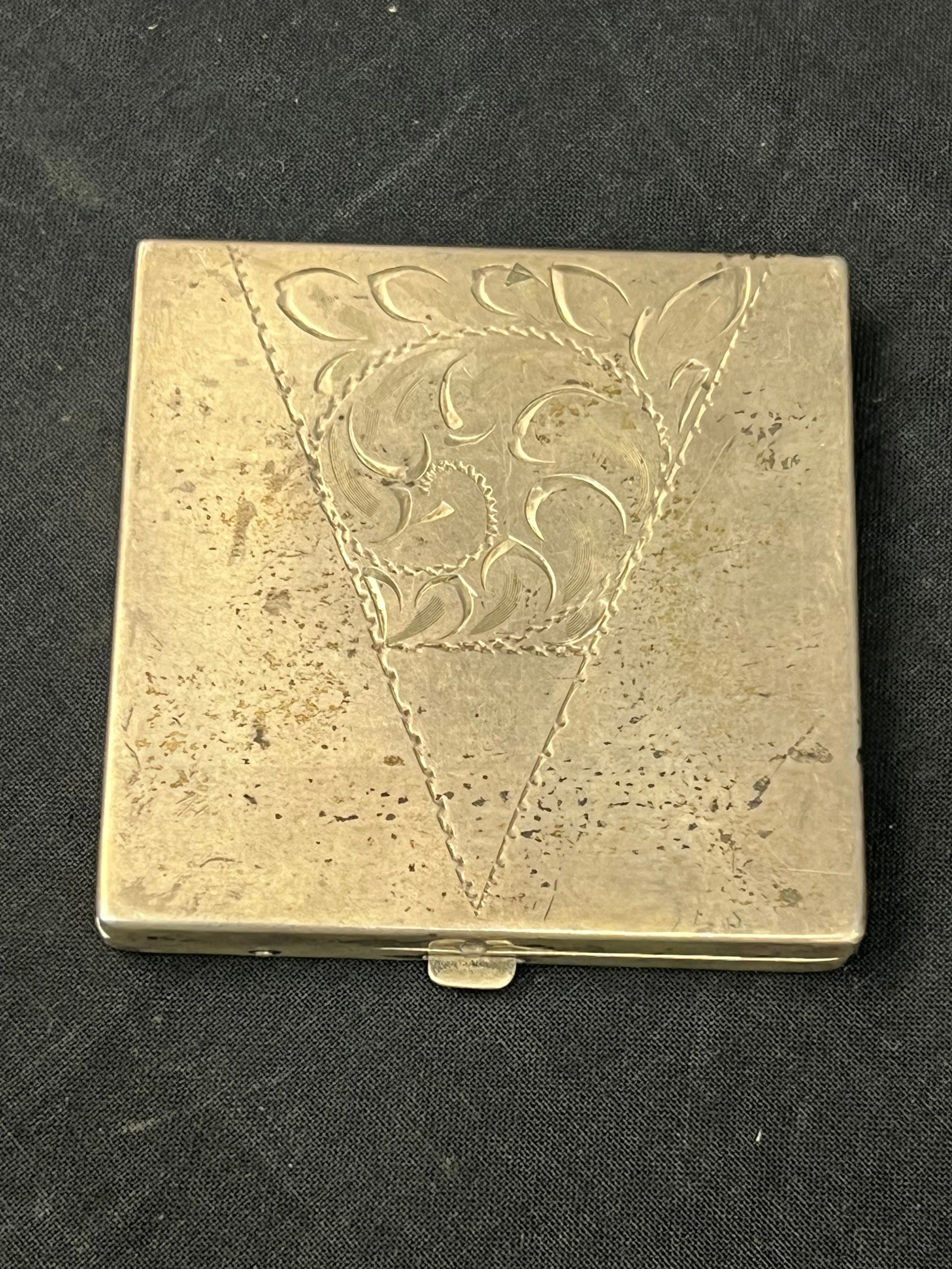 Deco Sterling Compact 3'' x 3'', TW 141g, Canadian - Hallmarked: Deco Sterling Compact 3'' x 3'', TW 141g, Canadian - Hallmarked