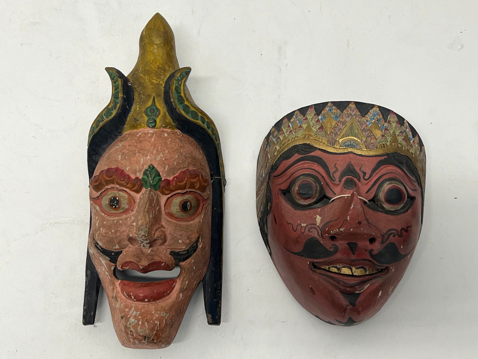 (2)Handcarved Javanese Indonesia Masks - 6.75'' x 8.5'' , 5'' x 13.5'' (1 of 9)