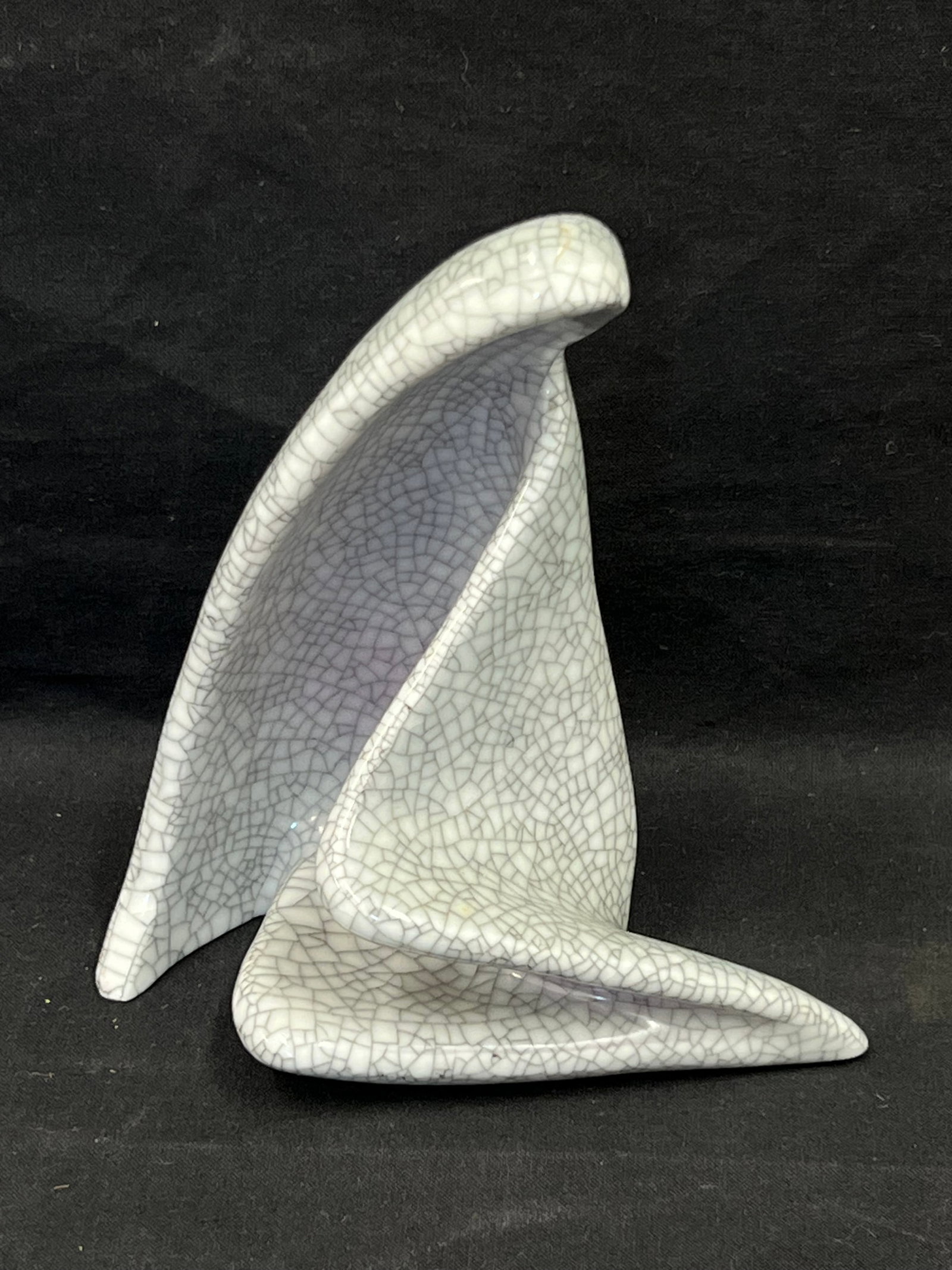 Hans Stangl Modernist Madonna Crackleware - 5'' x 3.5'' x 6'', Hans Stangl for Rosenthal (Sealed: Hans Stangl Modernist Madonna Crackleware - 5'' x 3.5'' x 6'', Hans Stangl for Rosenthal (Sealed Madonna)