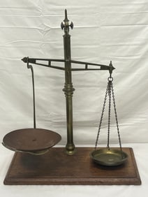 19thC Parnall & Sons Bristol Store Scale -  Wooden Base 10'' x 20'', Brass Scale 24''T