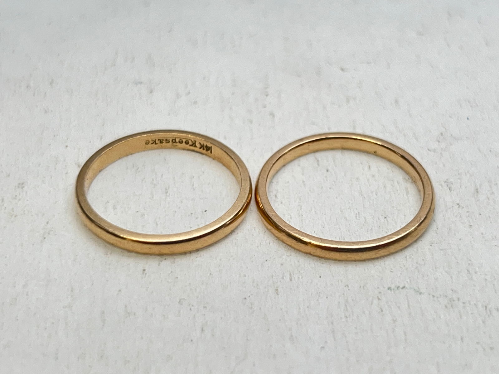 (2)14K Gold Keepsake Band Rings, TW 3.36g, Sz 6: (2)14K Gold Keepsake Band Rings, TW 3.36g, Sz 6