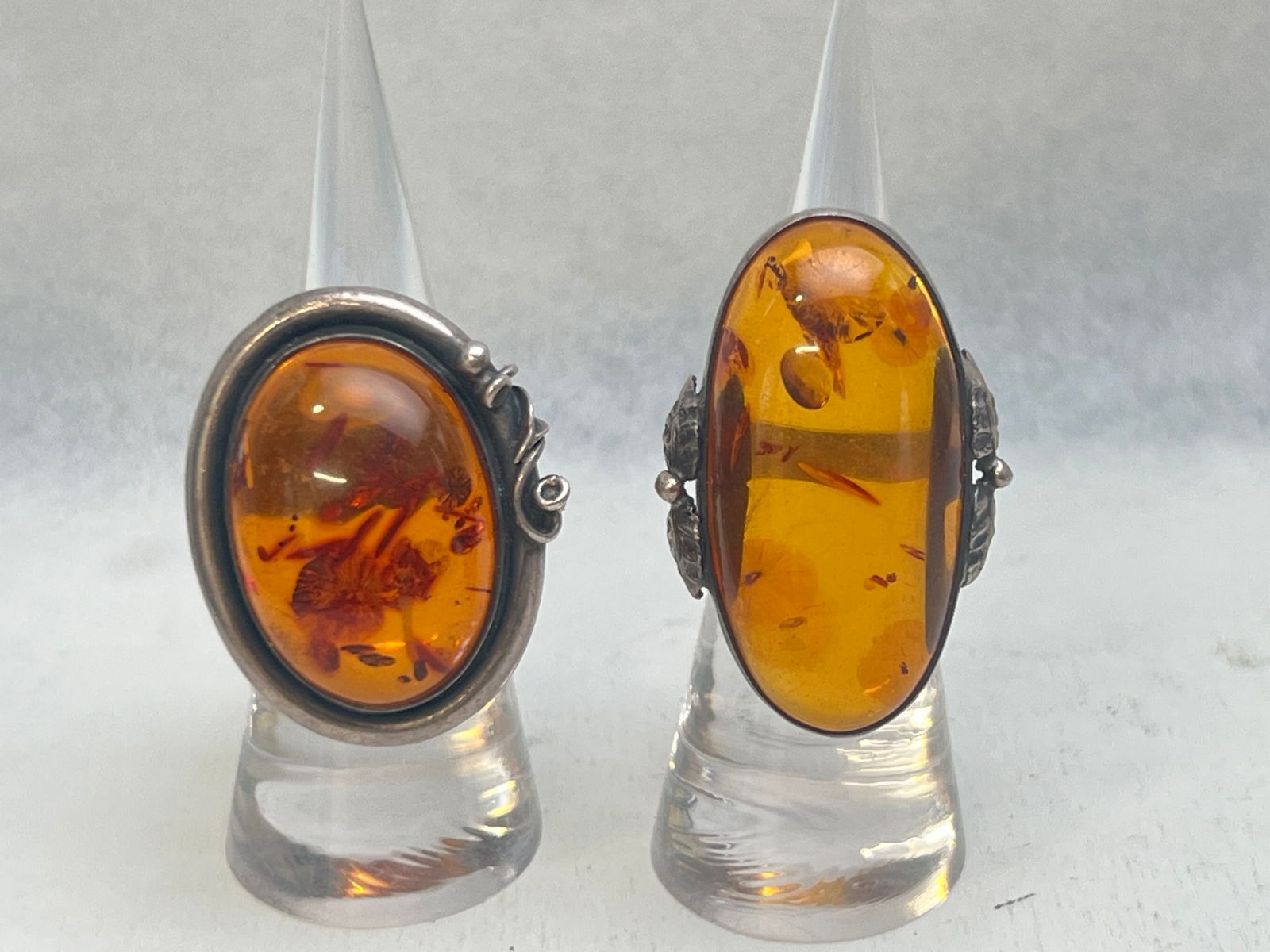(2)Vtg Sterling Silver Amber Rings - 1'' x .75'' Sz 8 , 1.5'' x .75'' Sz 7 (1 of 7)