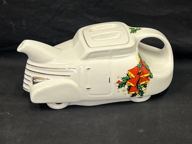 Limited Ed. Hall Christmas Car Teapot 9.5'' x 4.5'' x 4.5''