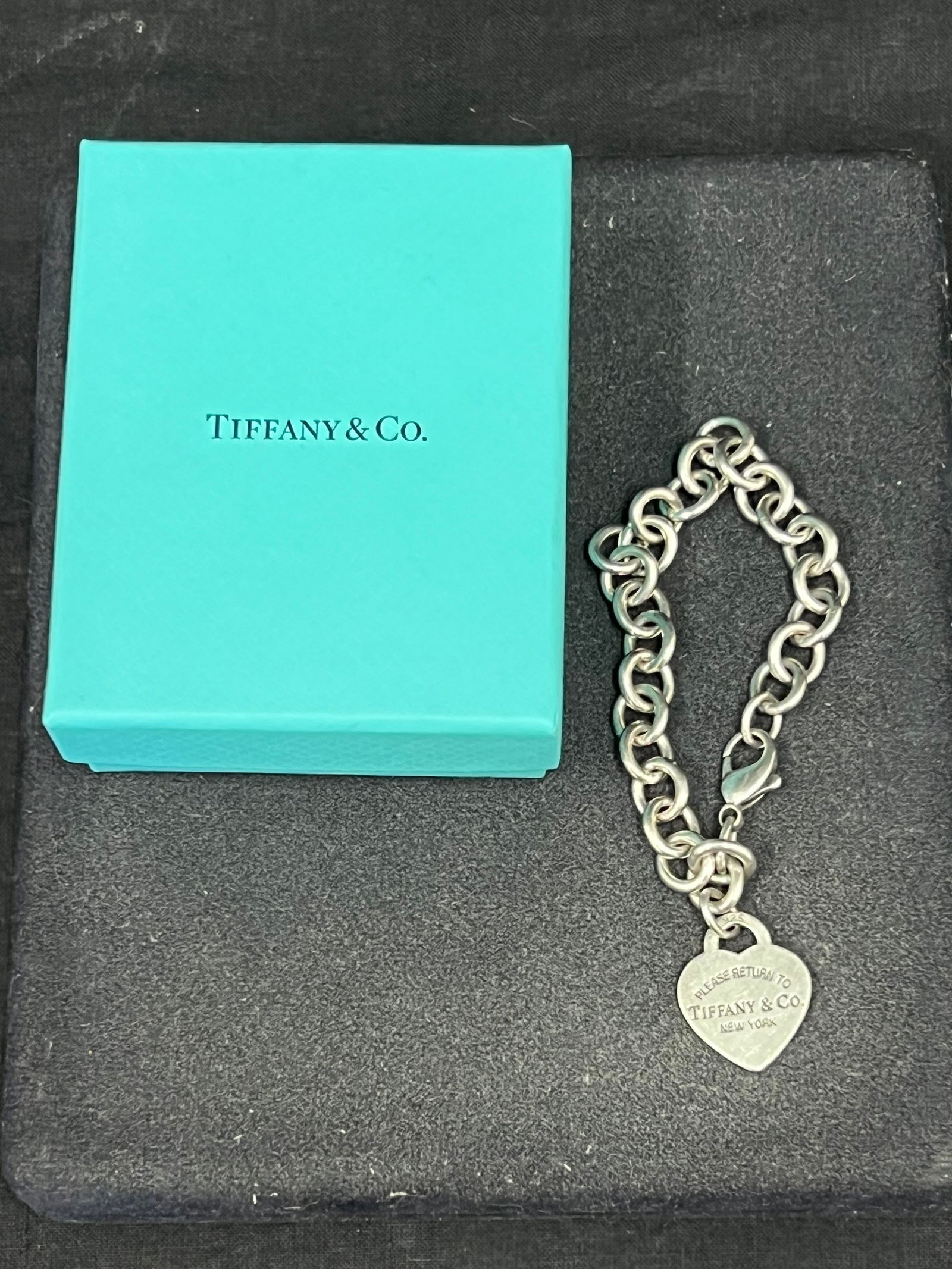 Tiffany & Co. Sterling Silver Heart Tag Bracelet 7.25''L - Original Tiffany & Co Box (1 of 4)