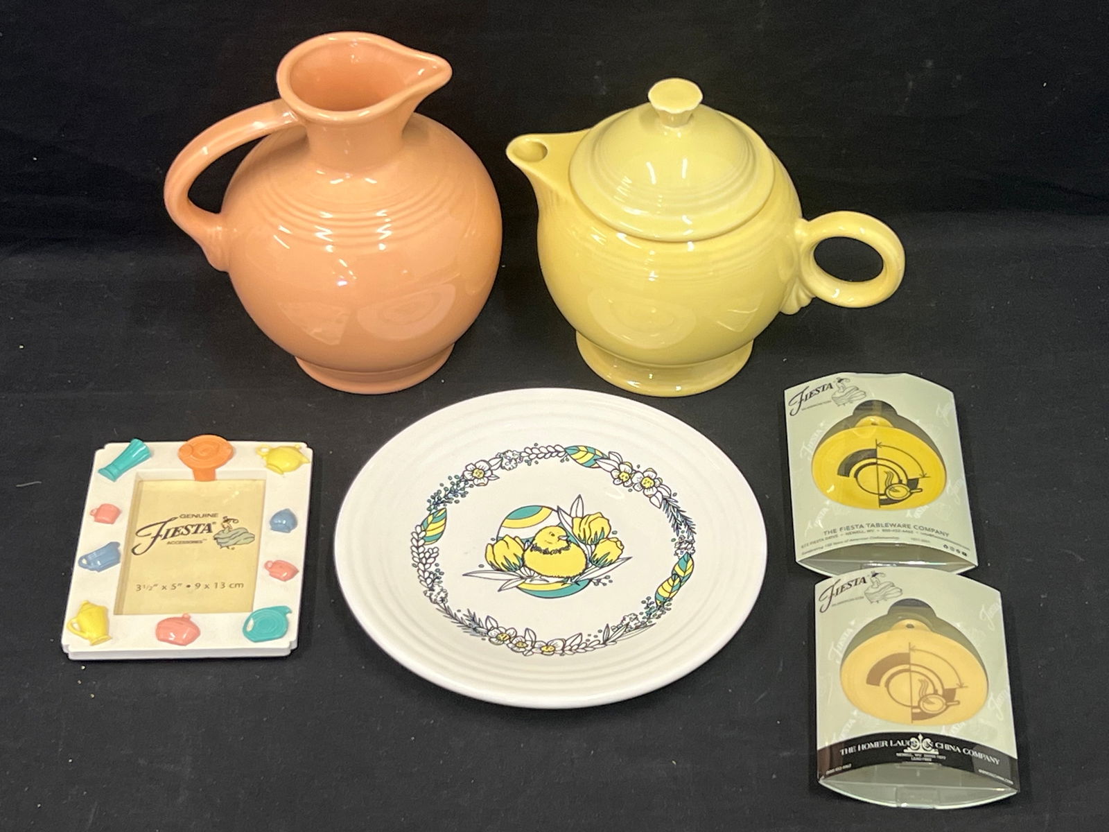 6pcs Fiesta Pottery - Carafe, Teapot, Plate + More - Fiesta Frame, Spring Chick Plate 9'', Apricot (1 of 10)