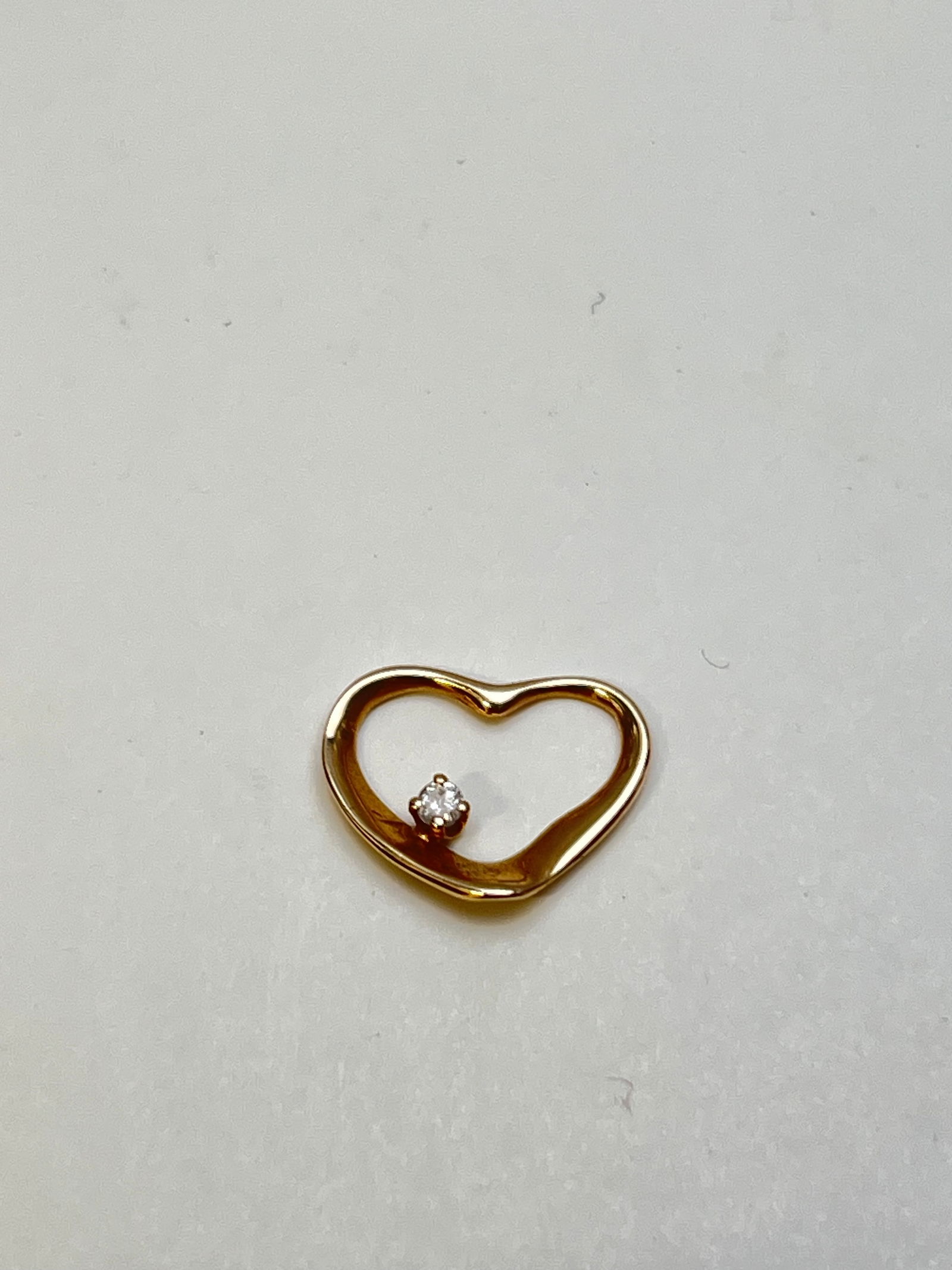 14K Gold Diamond Heart Pendant .50g TW: 14K Gold Diamond Heart Pendant .50g TW